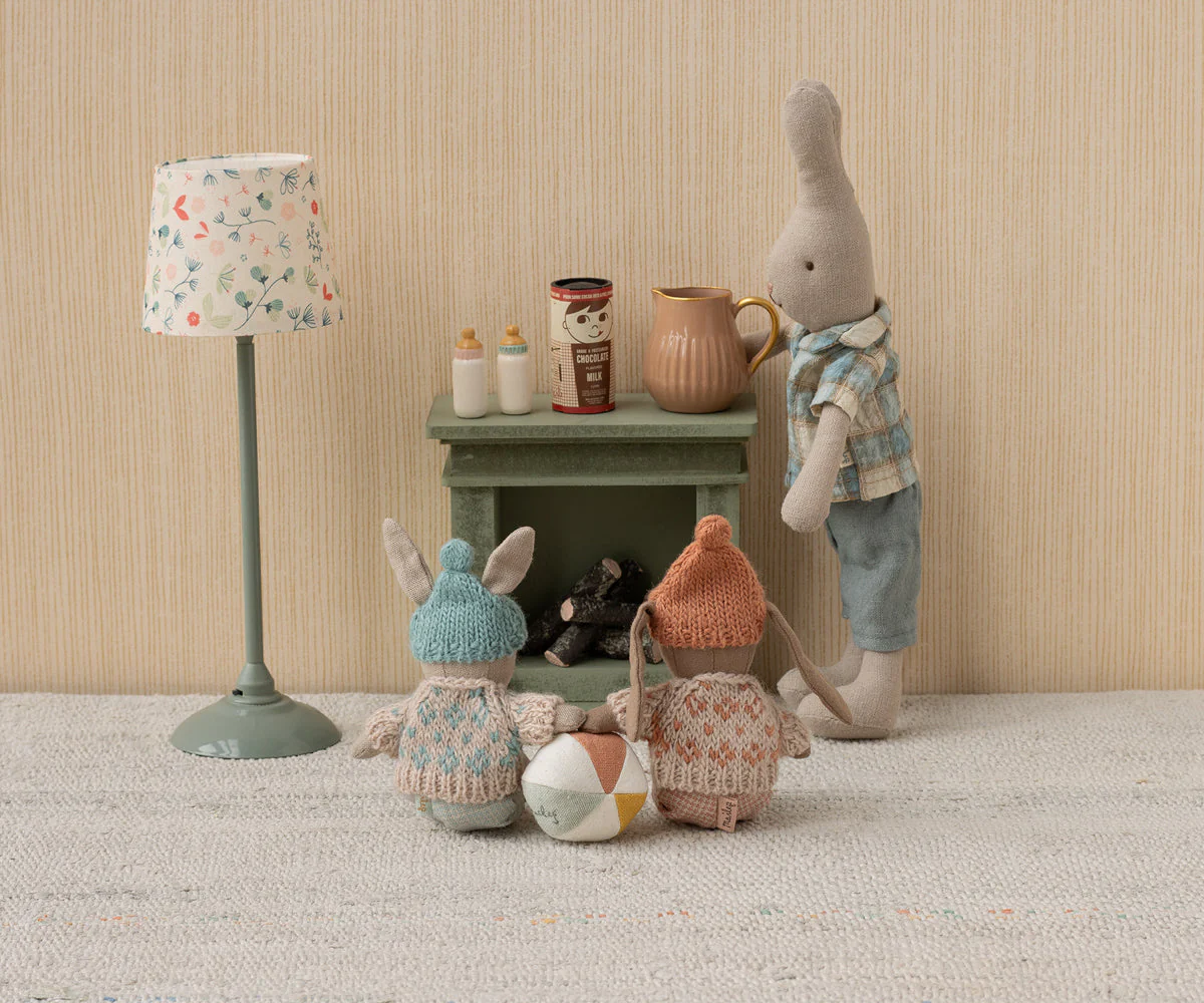 Maileg Winter bunny, Micro - Brown - Rose - Image 2