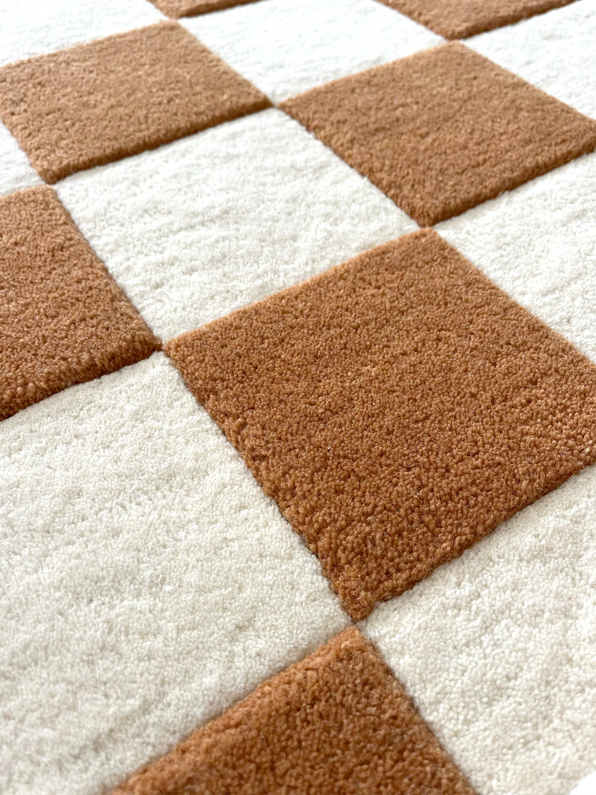 Maison Deux Rug CHECKERBOARD Terra Brown 3.9 x 5.9ft - Image 2