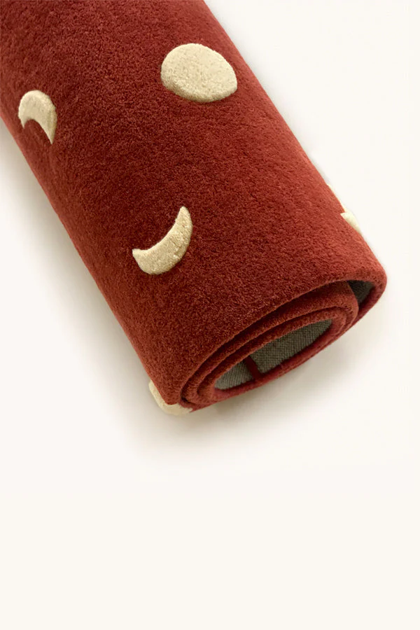 Maison Deux Rug MOONS Brick Red / Gold Print 2.6 x 3.9ft - Image 3