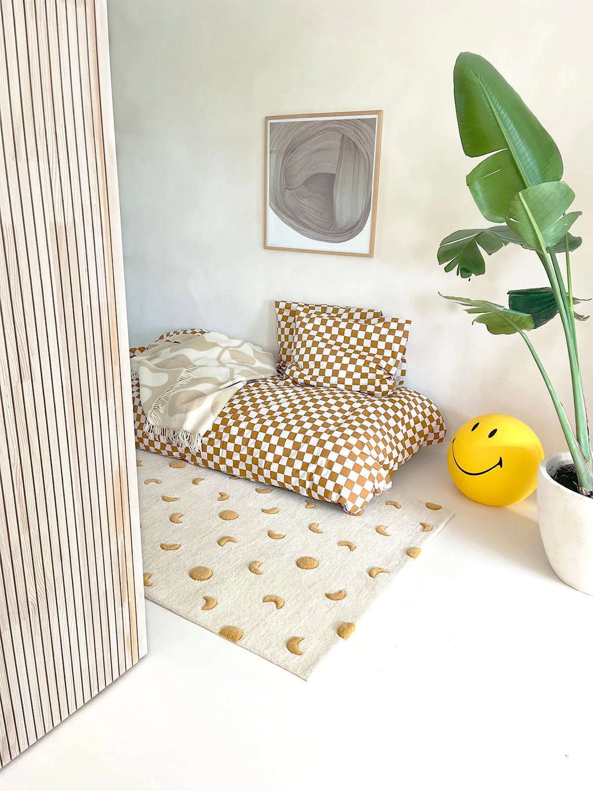 Maison Deux Rug MOONS Cream / Gold 3.9 x 5.9ft - Image 2
