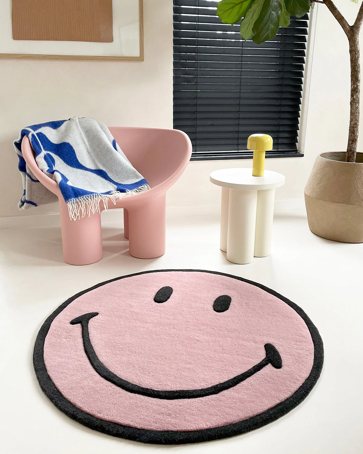 Maison Deux Rug SMILEY Pink Round Diam. 3.2ft - Image 2