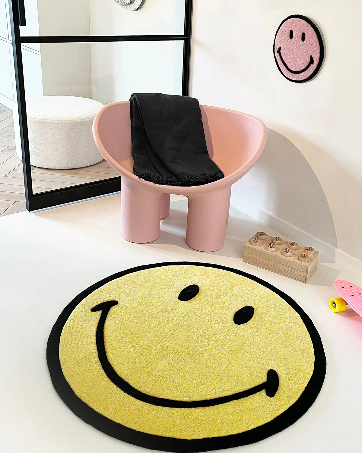 Maison Deux Rug SMILEY Yellow / Black Print Round Diam. 3.2ft - Image 4