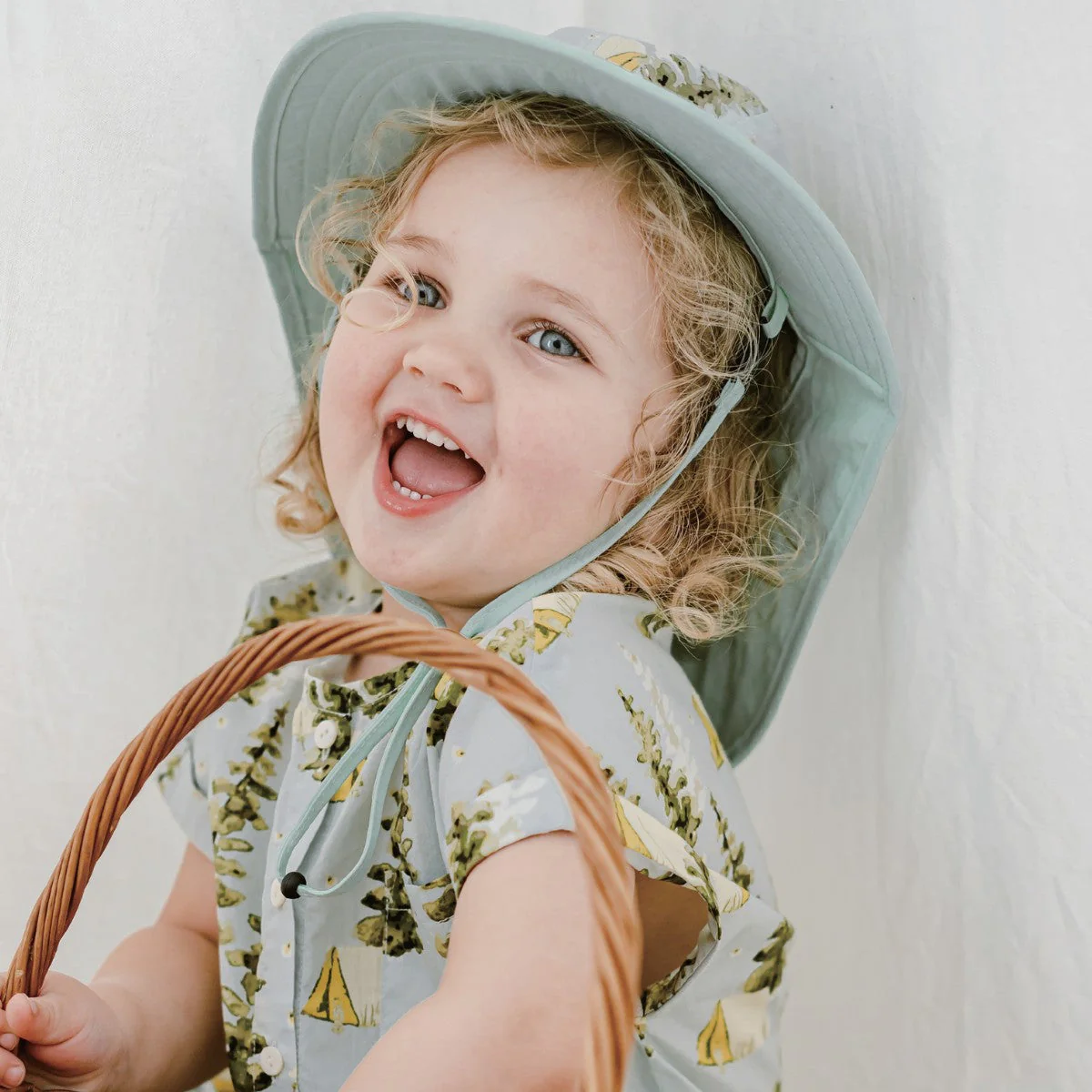Milkbarn Goose Sun Safety Play Hat - Image 9