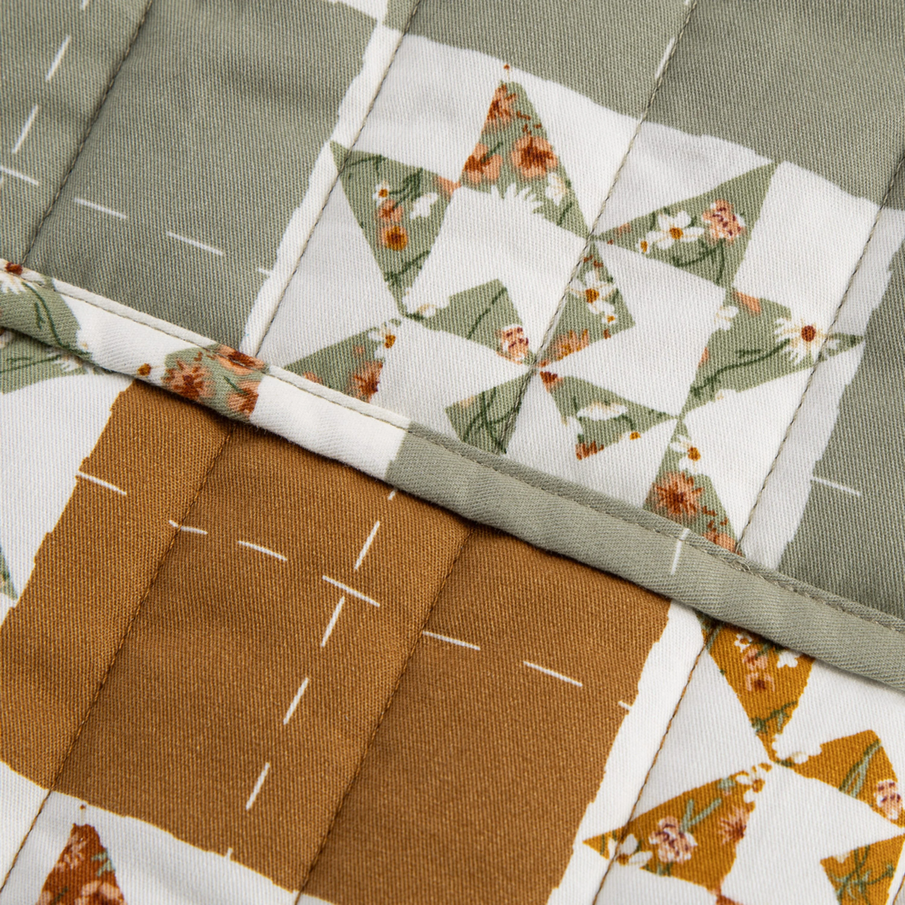 Milkbarn Quilt Quilted Vest - Image 6