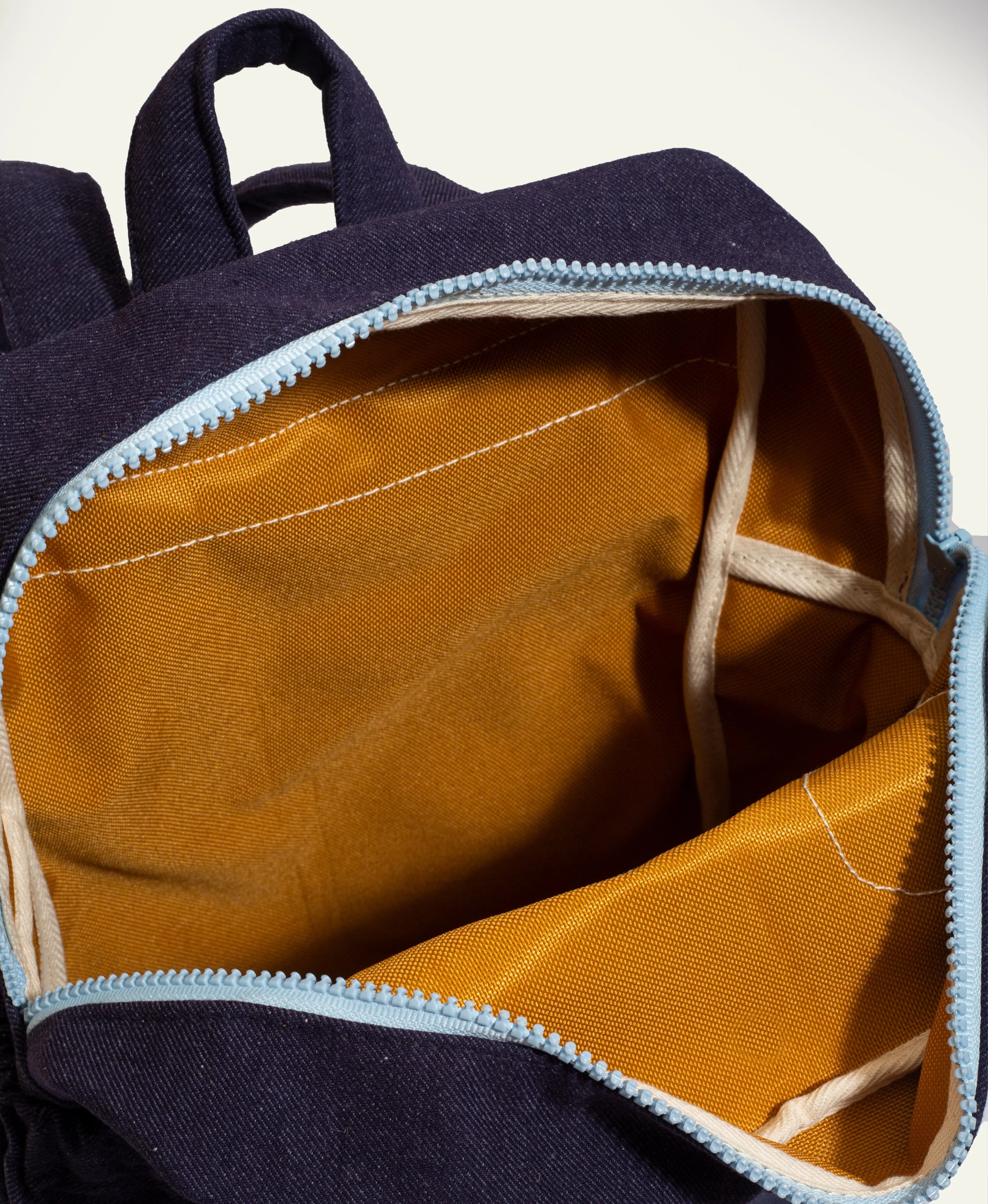 Mon Coeur Recycled Materials Apple Backpack - Image 7
