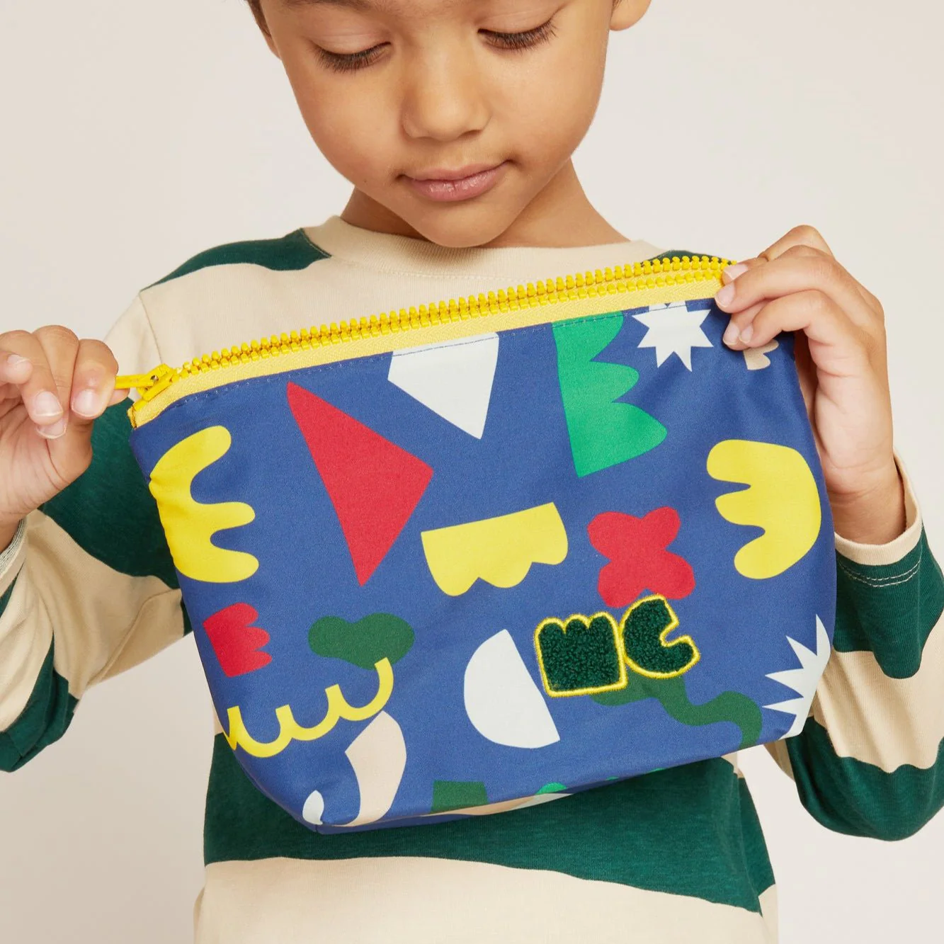 Mon Coeur Mon Coeur Recycled Zipper Pouch - Image 2