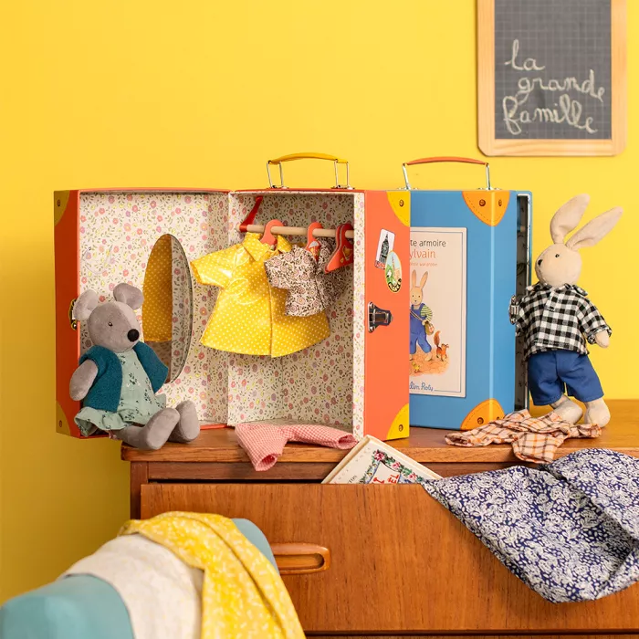 Moulin Roty Sylvain Little Wardrobe Suitcase - The Big Family - Image 4