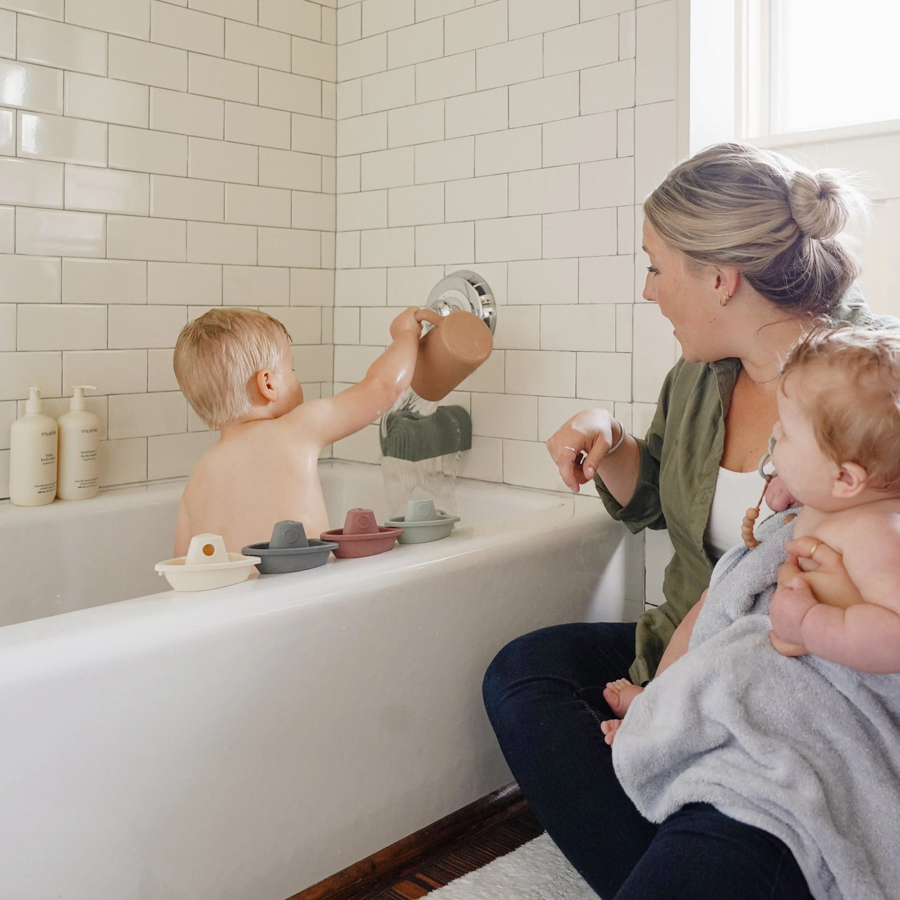 Mushie Bath Rinse Cup - Image 13