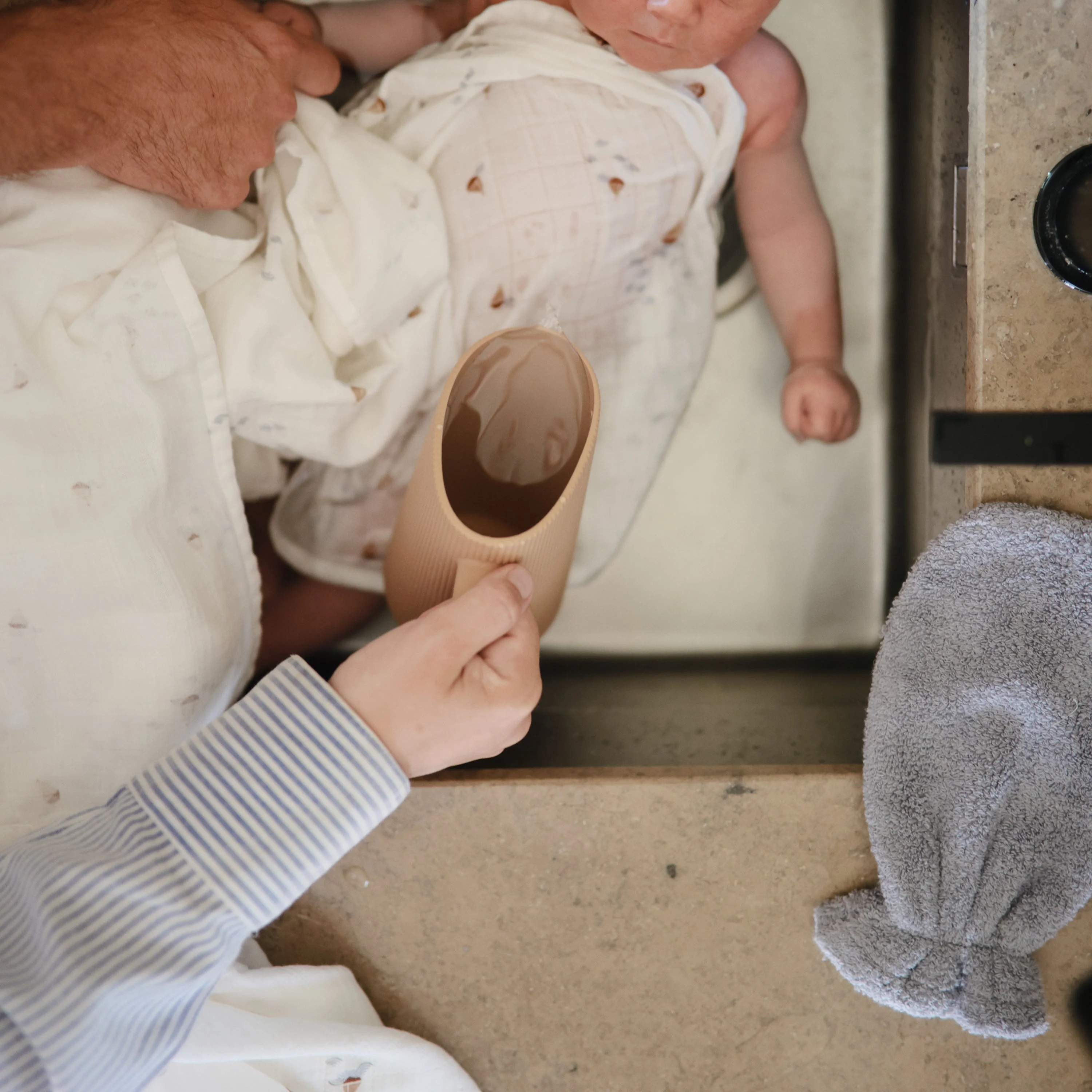 Mushie Bath Rinse Cup - Image 27