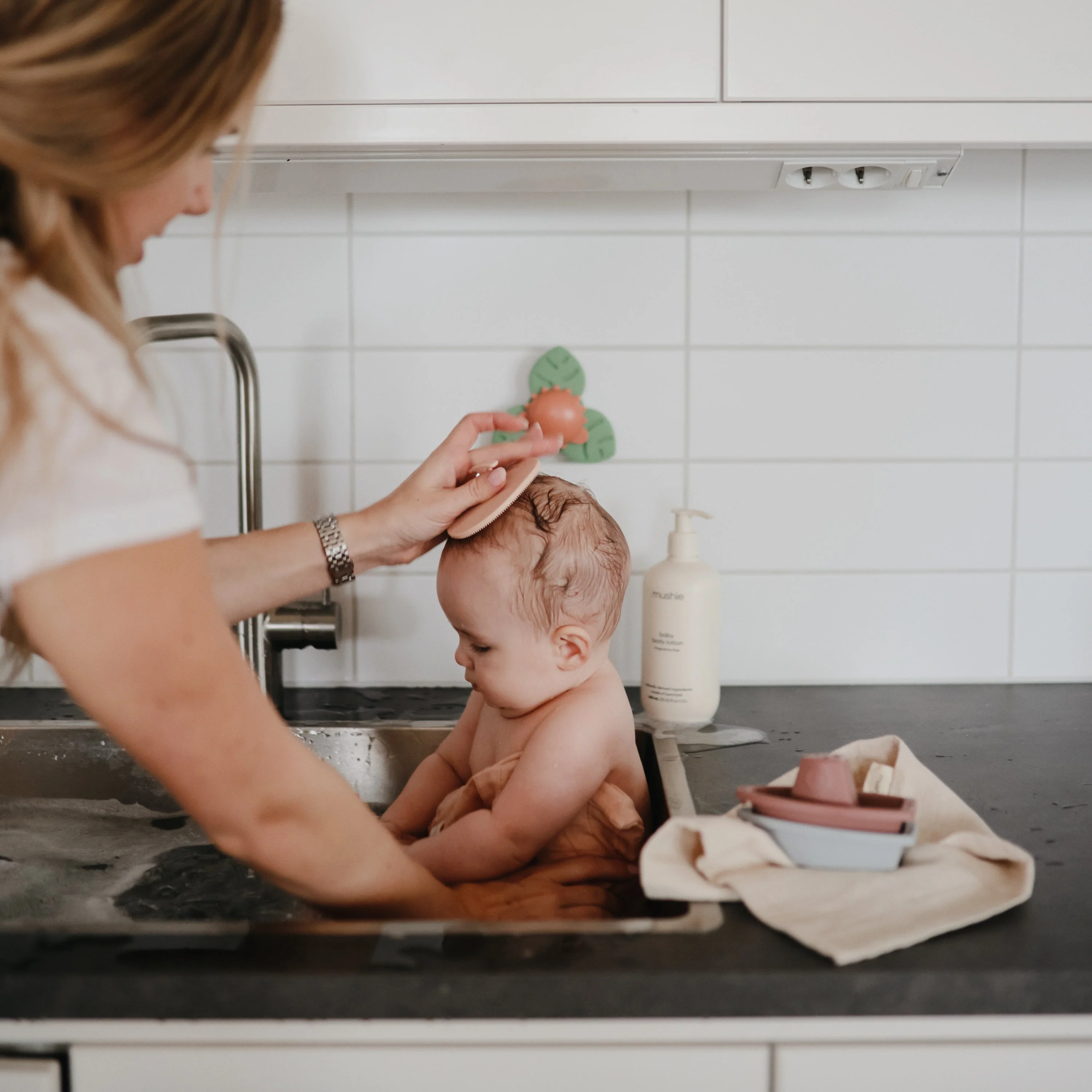 Mushie Cradle Cap Brushes - Image 9