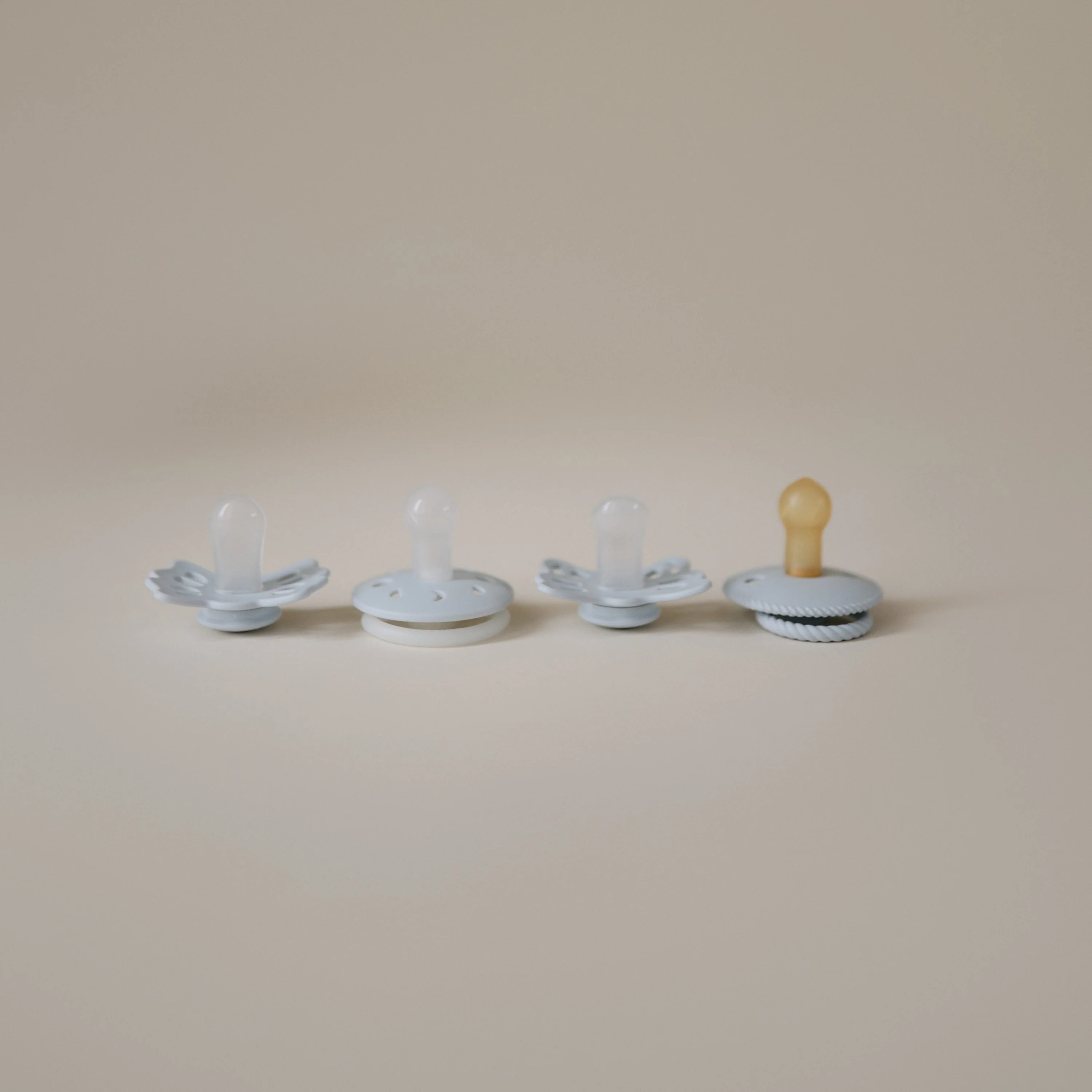 Mushie FRIGG Baby's First Pacifier Moonlight Sailing (Powder Blue) 4-Pack - Image 9