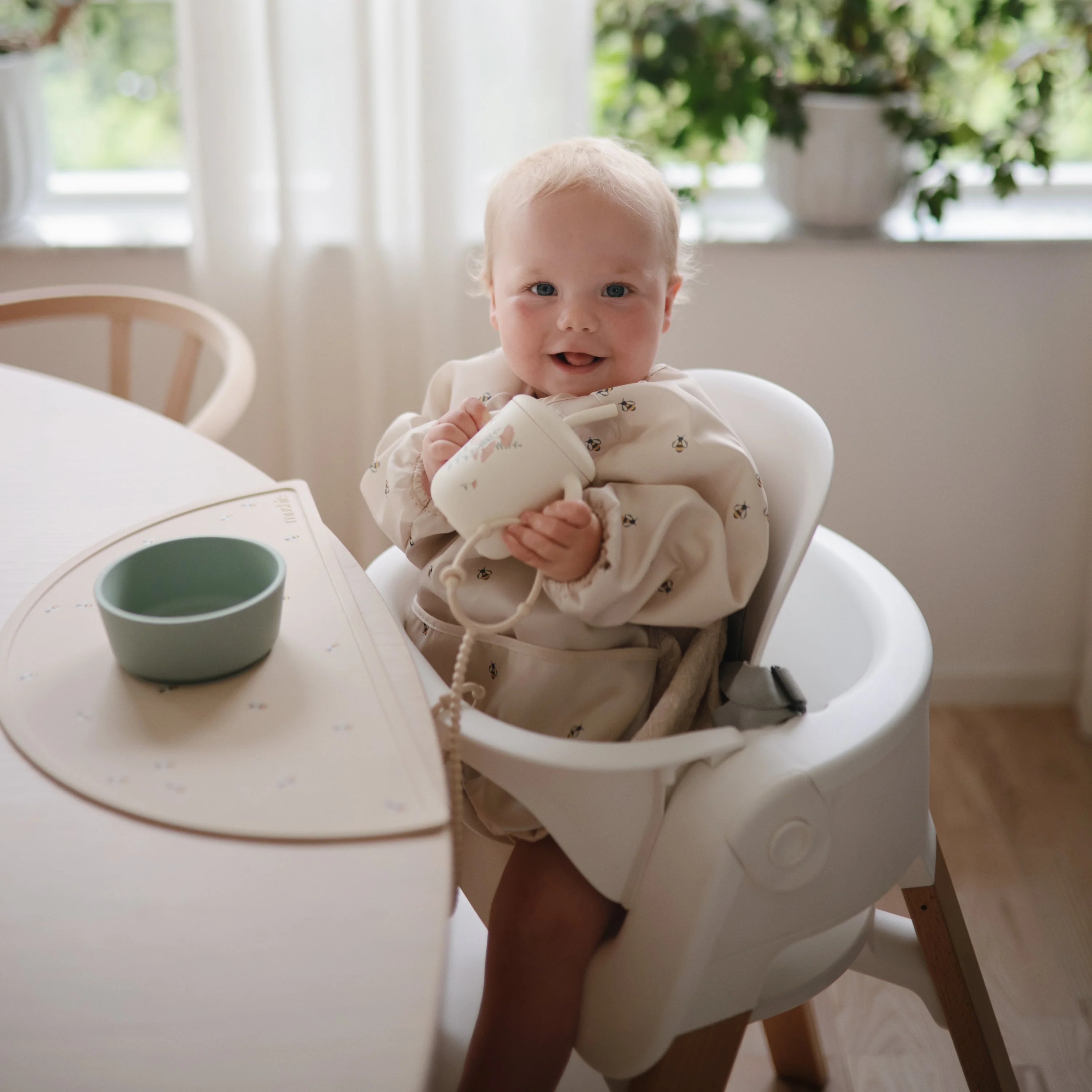 Mushie Long Sleeve Bib - Image 31