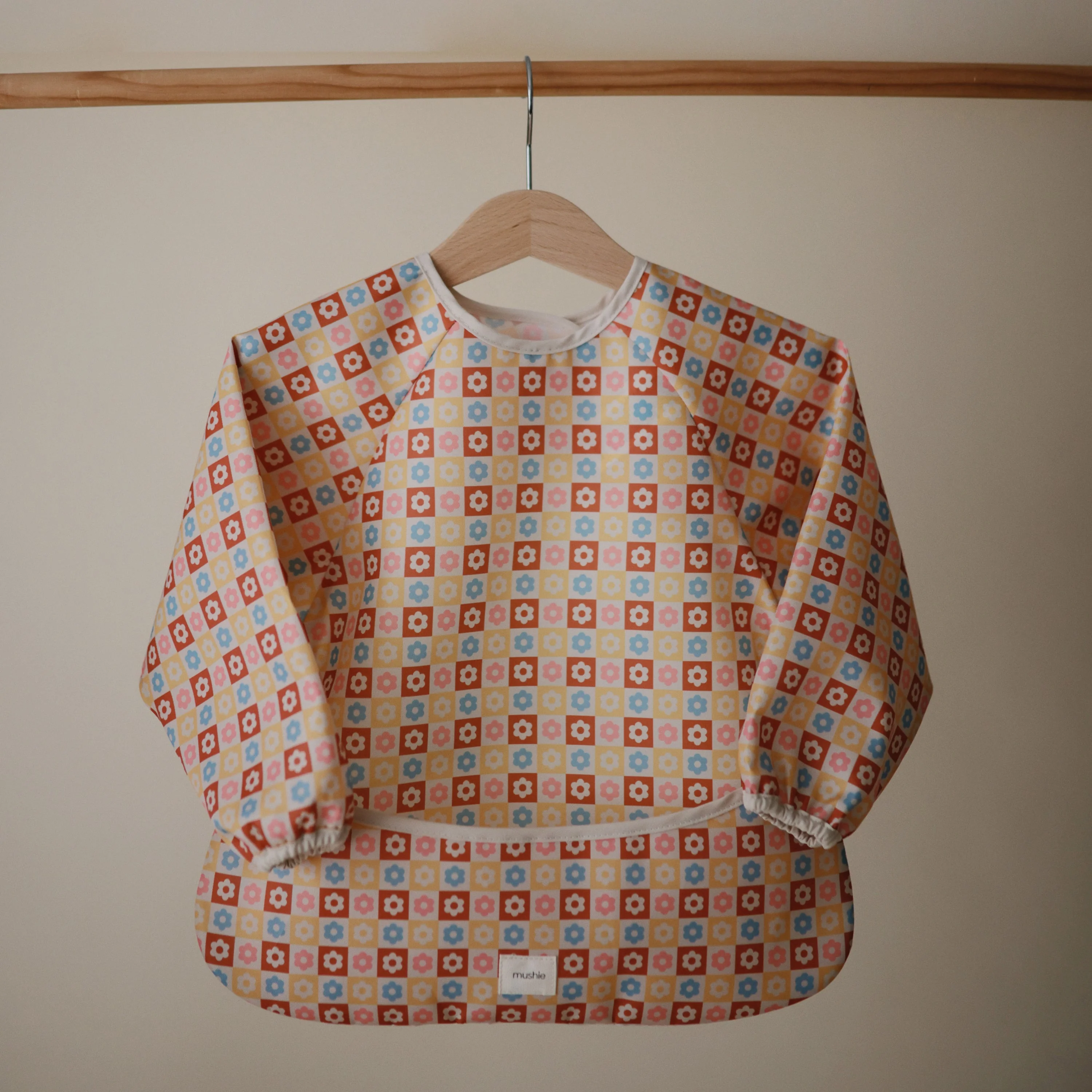 Mushie Long Sleeve Bib - Image 77