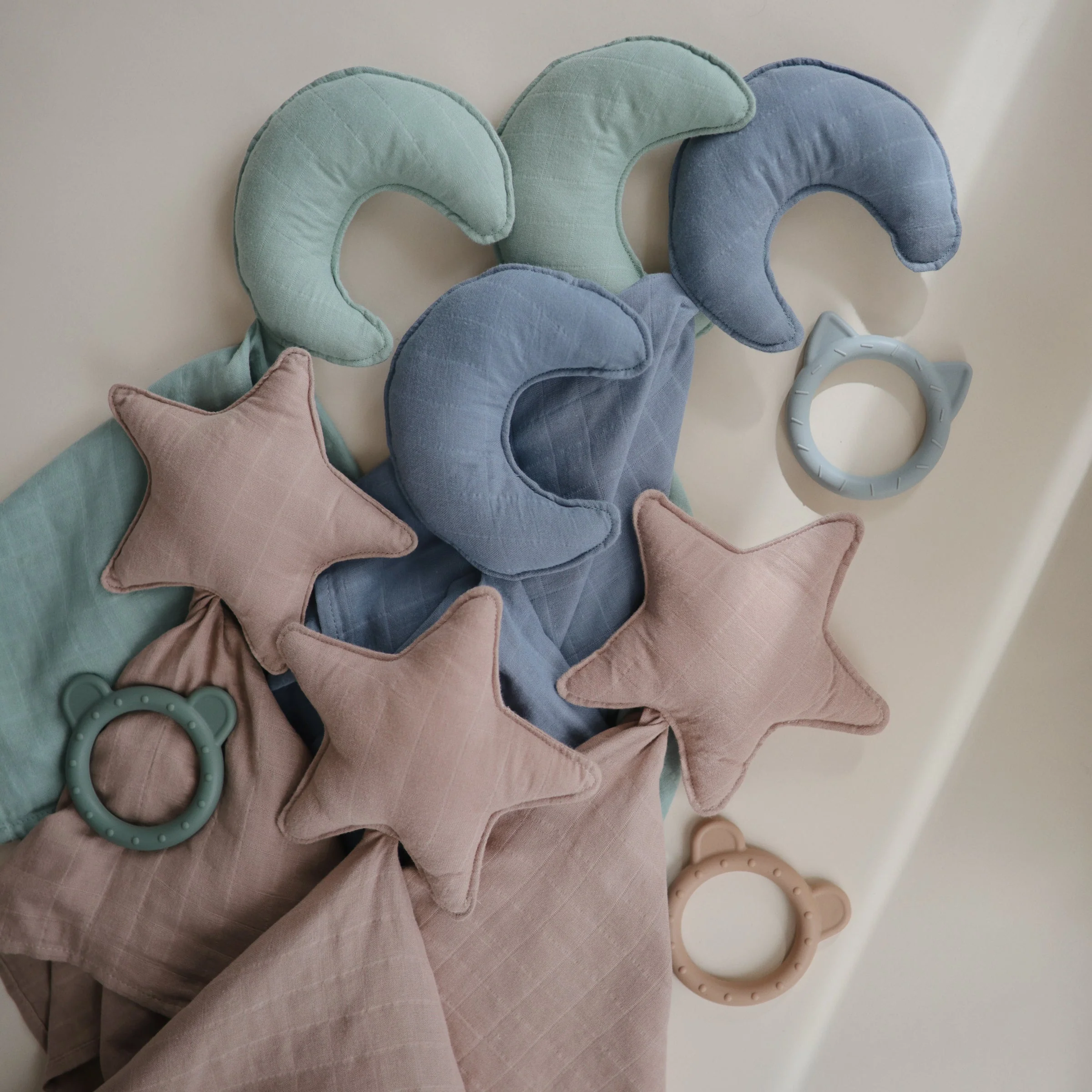 Mushie Moon Lovey Blanket - Image 18