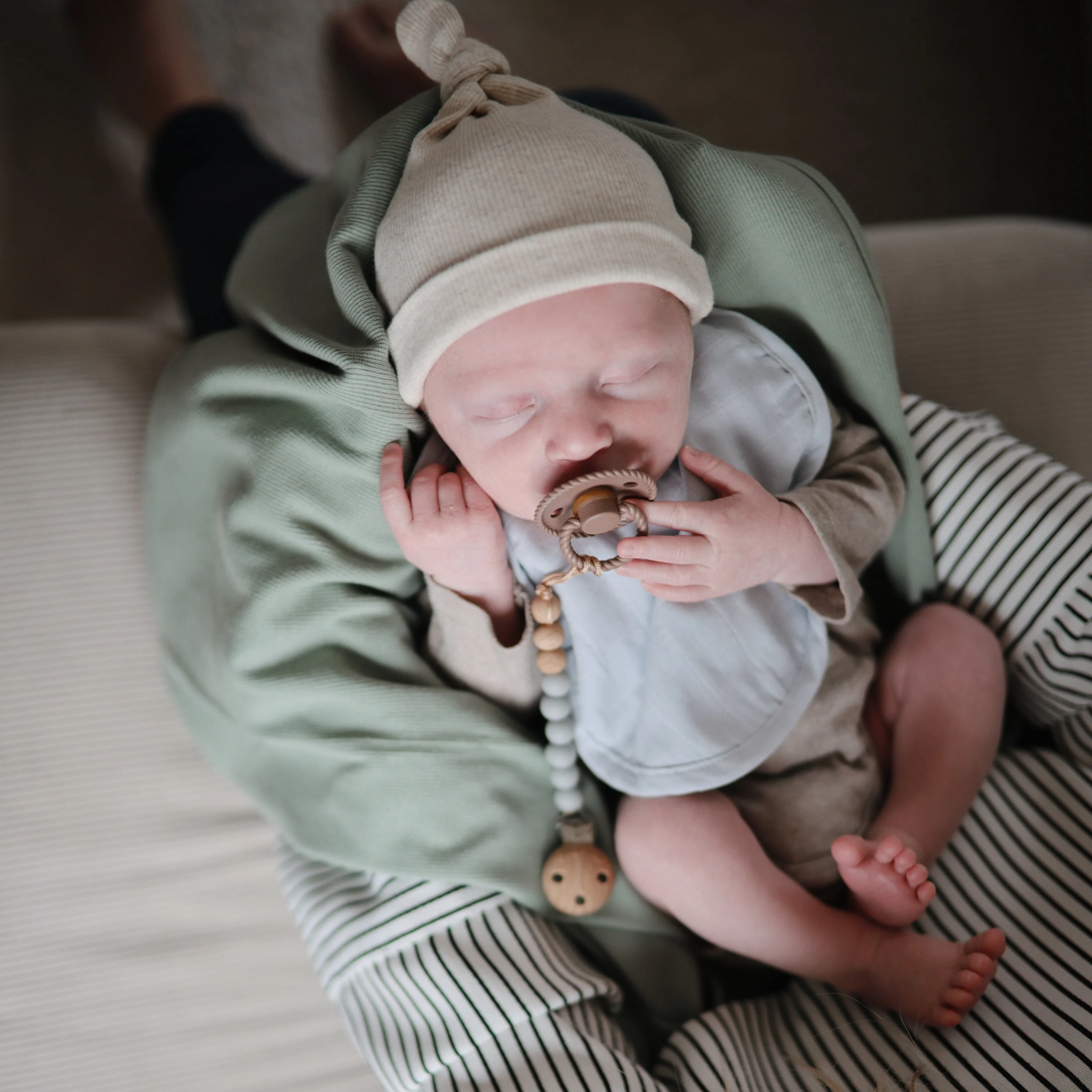 Mushie Muslin Bib - Image 21
