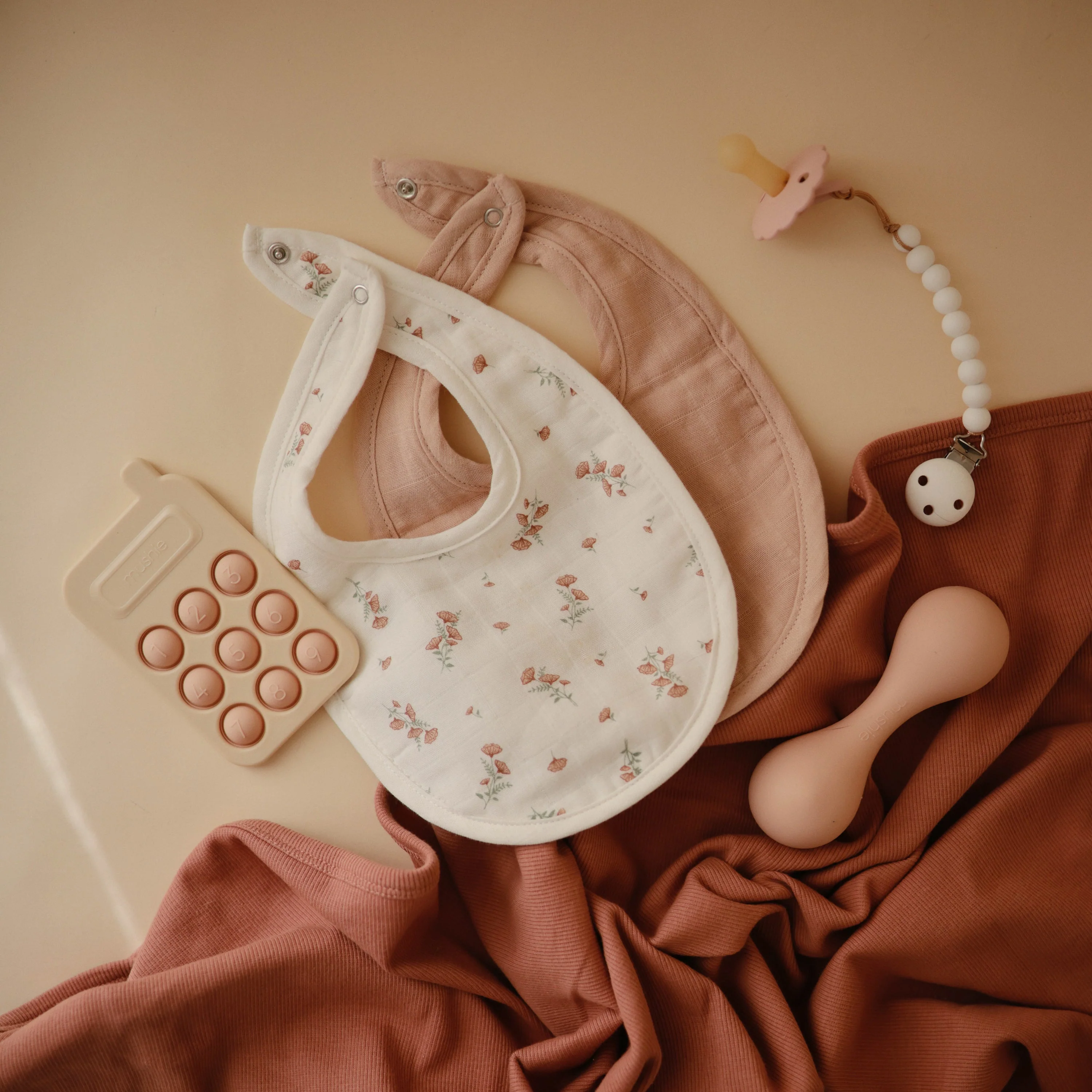 Mushie Muslin Bib - Image 44