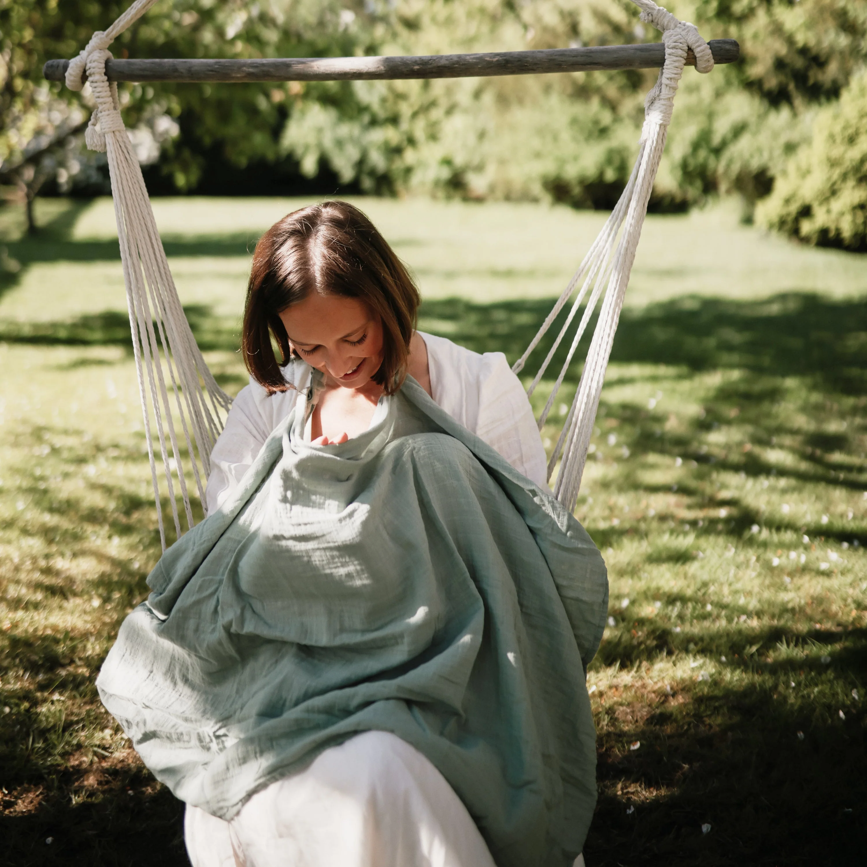 Mushie Muslin Nursing Cover - Image 4