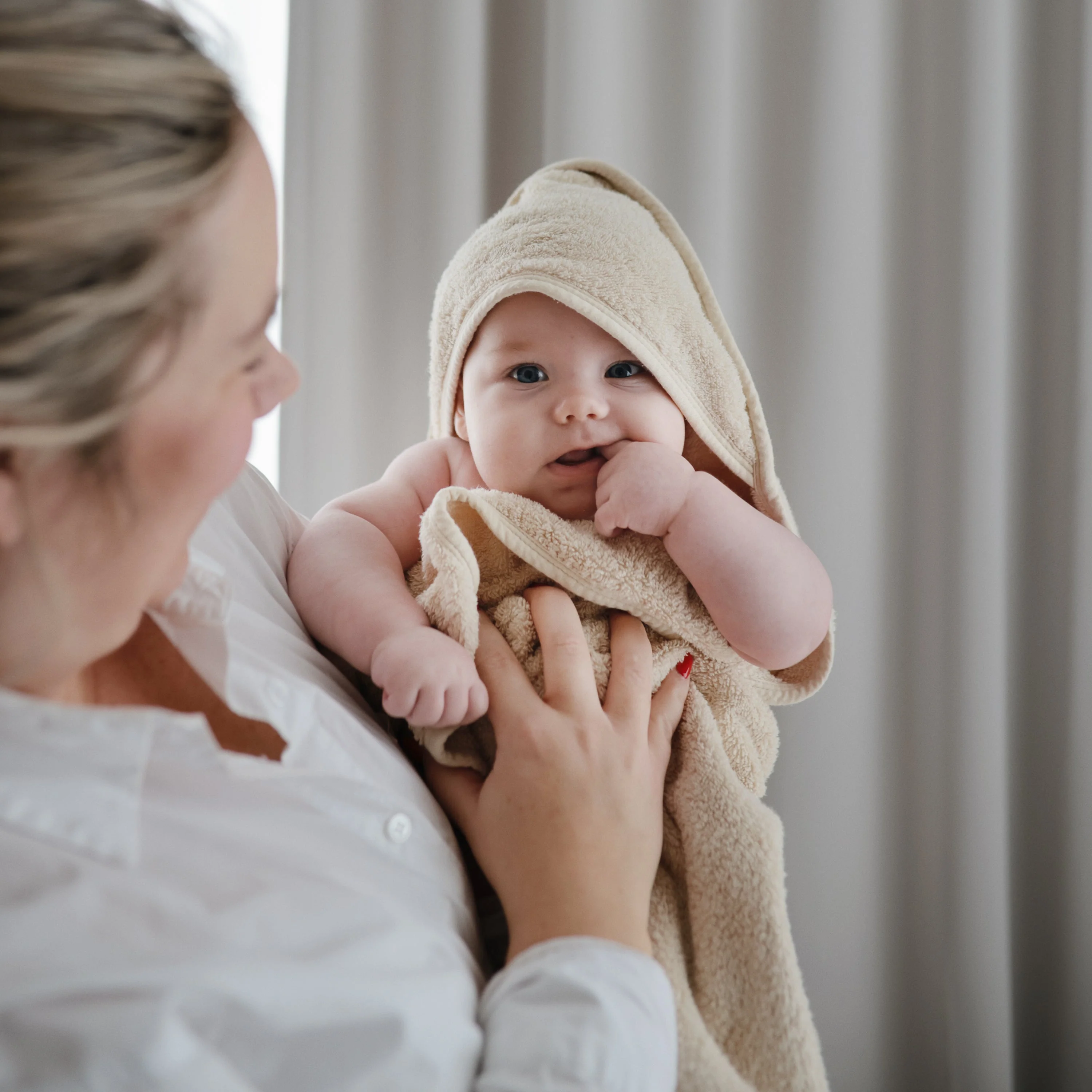 Mushie Organic Cotton Baby Hooded Towel - Image 21