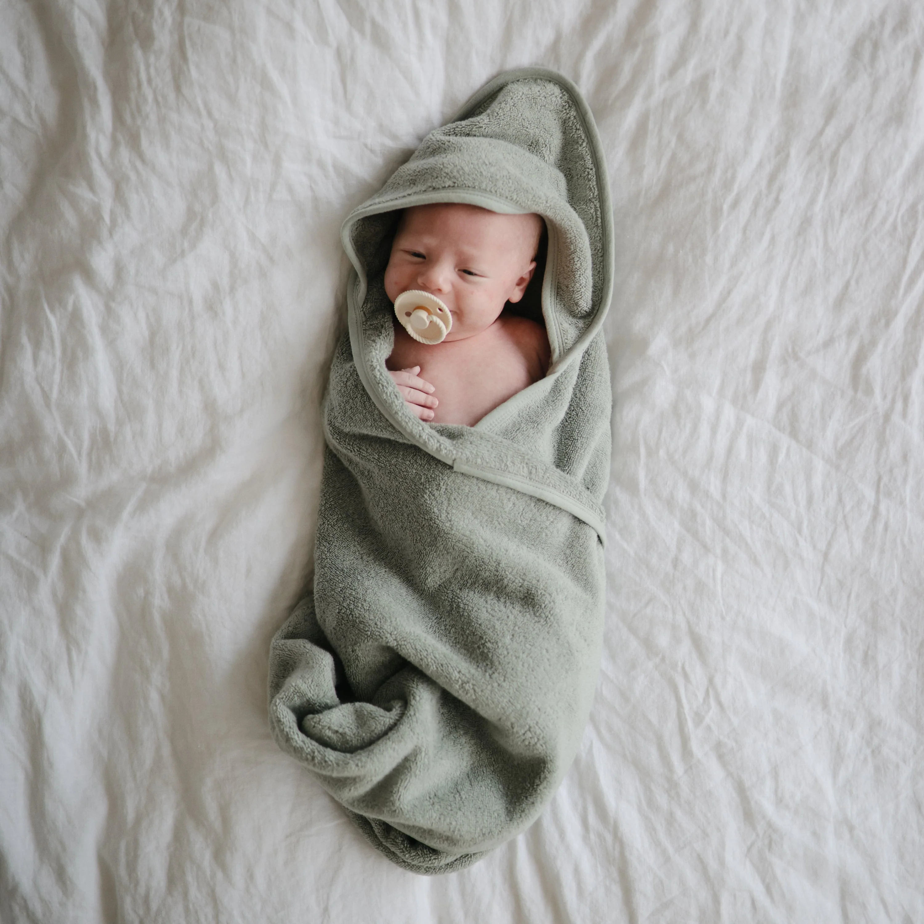 Mushie Organic Cotton Baby Hooded Towel - Image 25