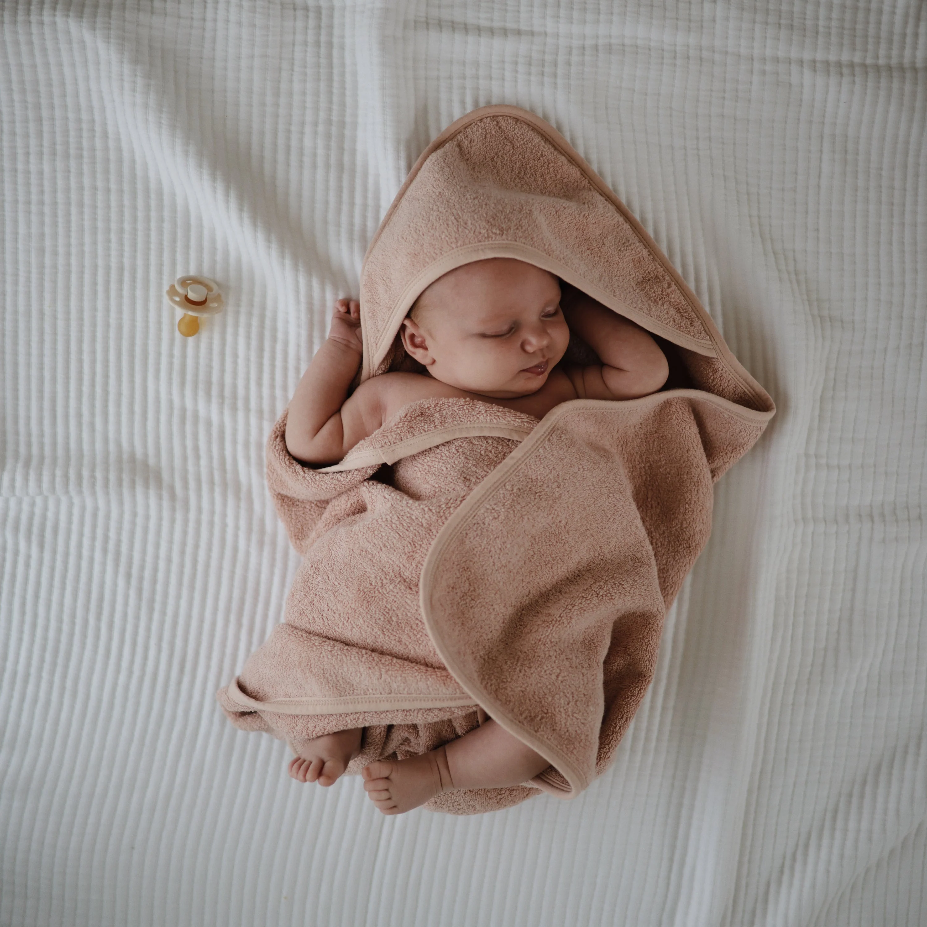 Mushie Organic Cotton Baby Hooded Towel - Image 34