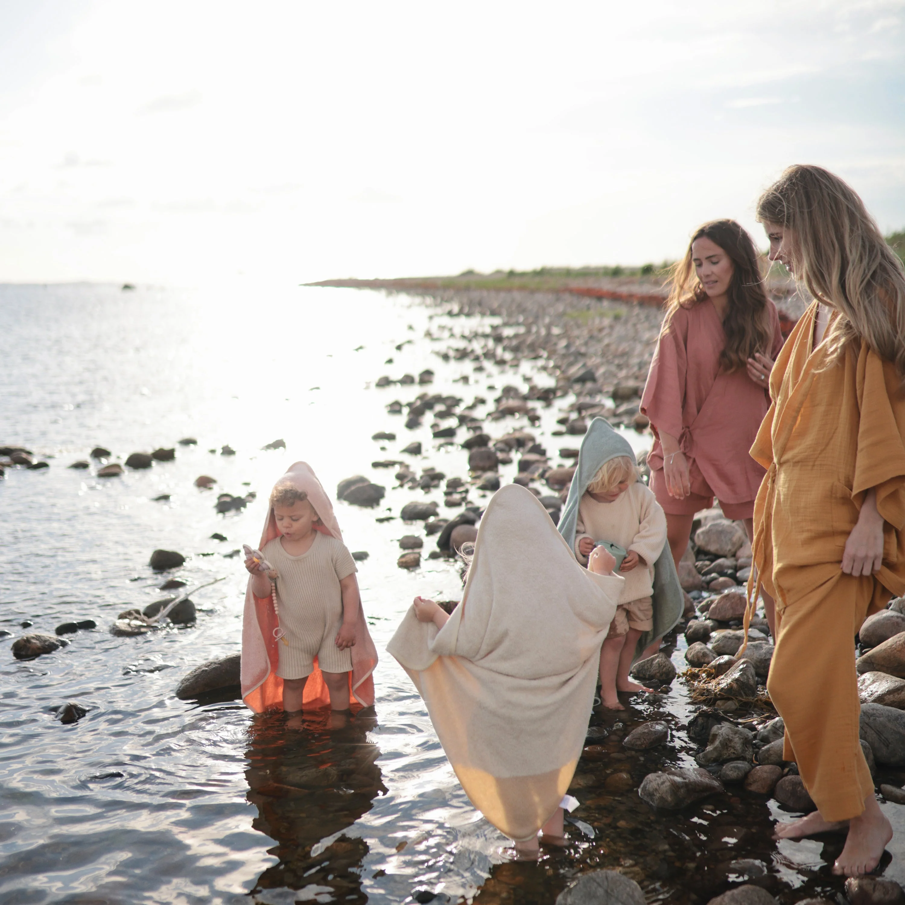 Mushie Organic Cotton Baby Hooded Towel - Image 40