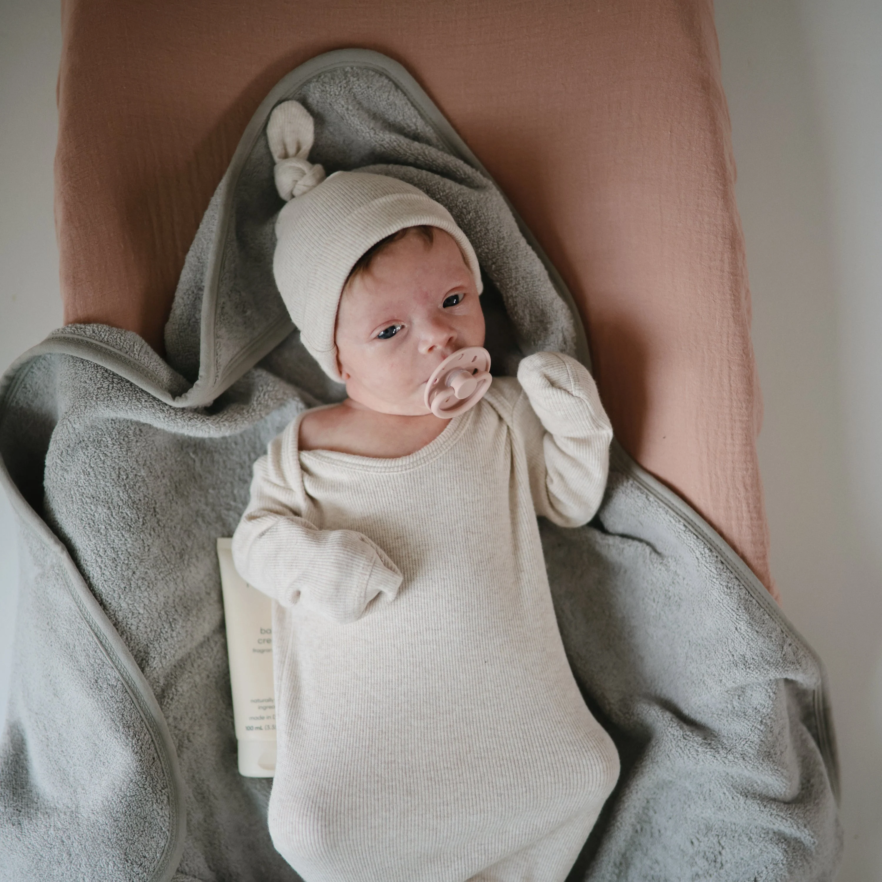 Mushie Organic Cotton Baby Hooded Towel - Image 46