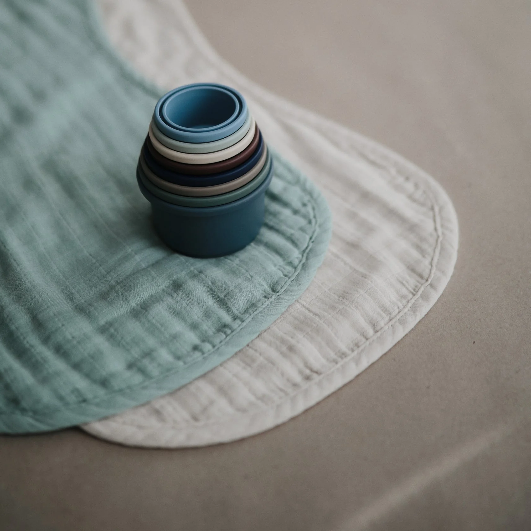 Mushie Organic Cotton Muslin Burp Cloth 2-Pack - Image 31