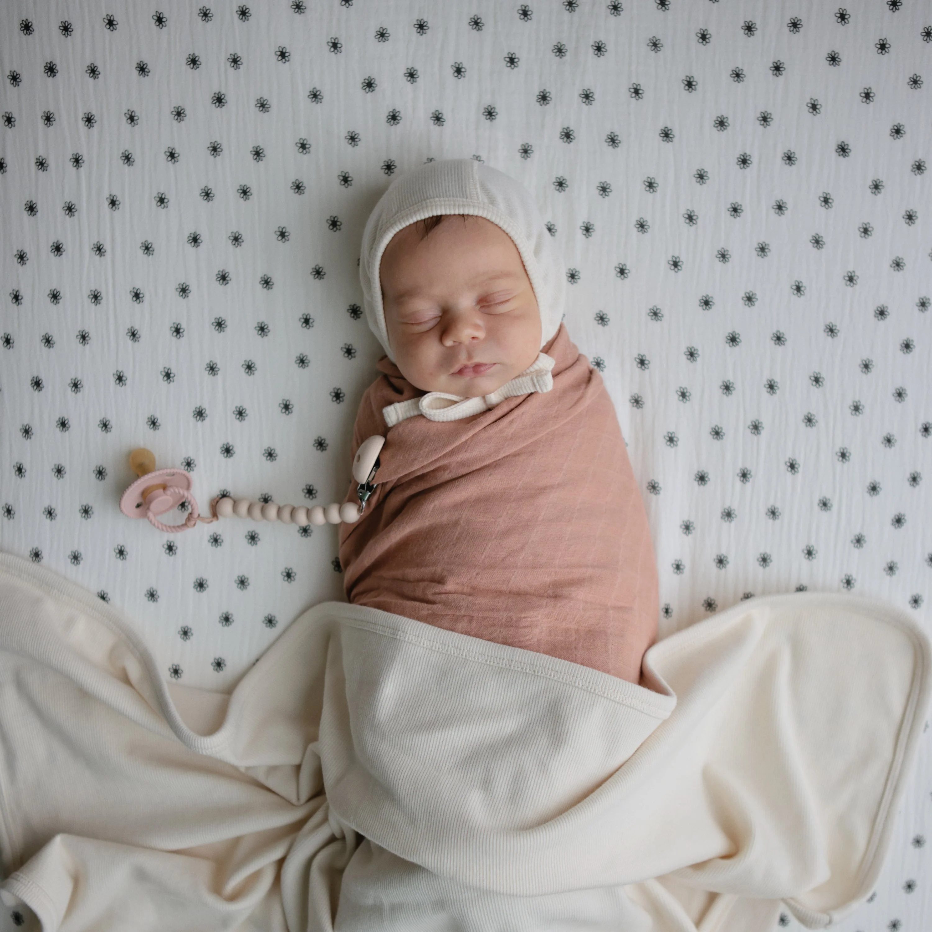 Mushie Ribbed Baby Blanket - Image 10