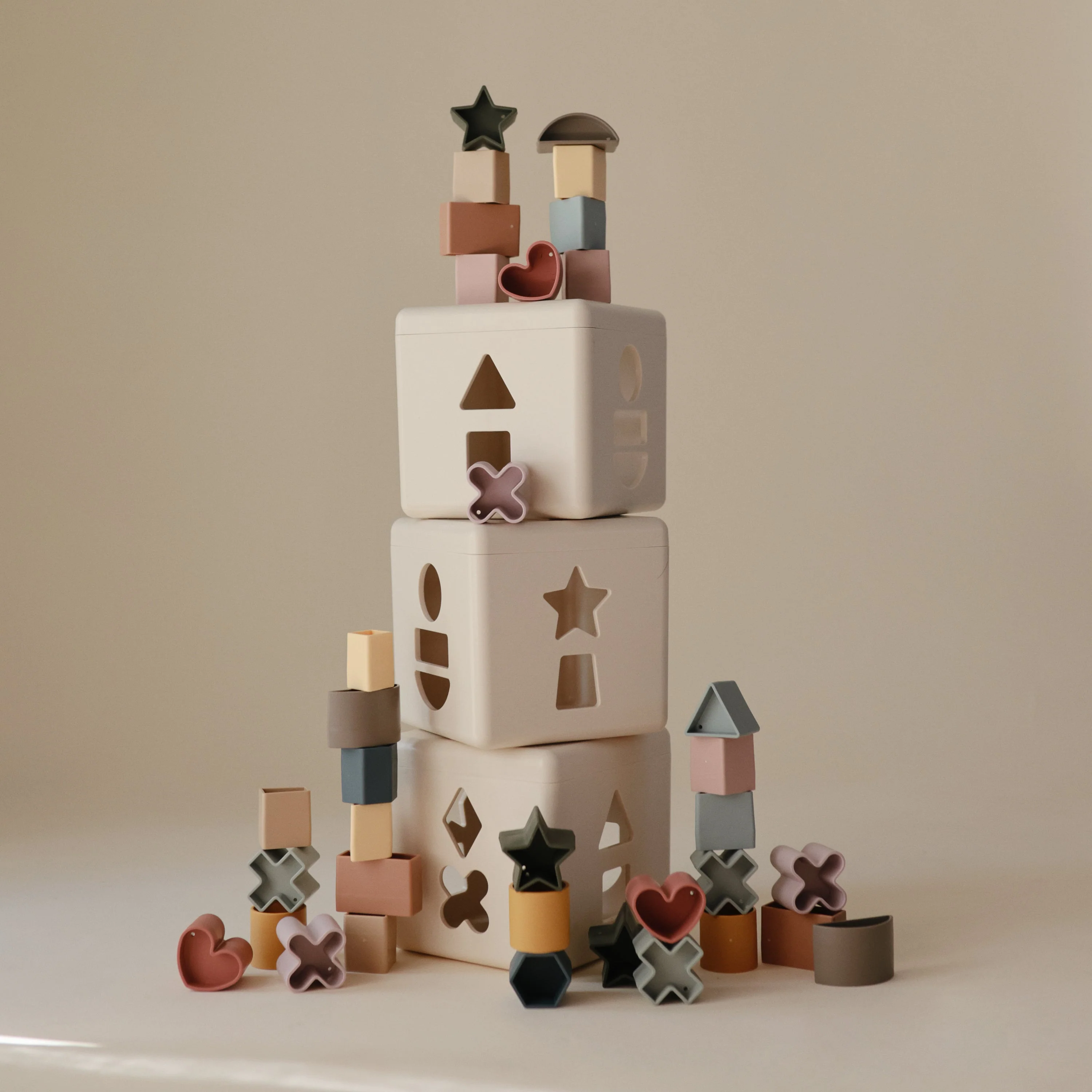 Mushie Shape Sorting Box - Image 8