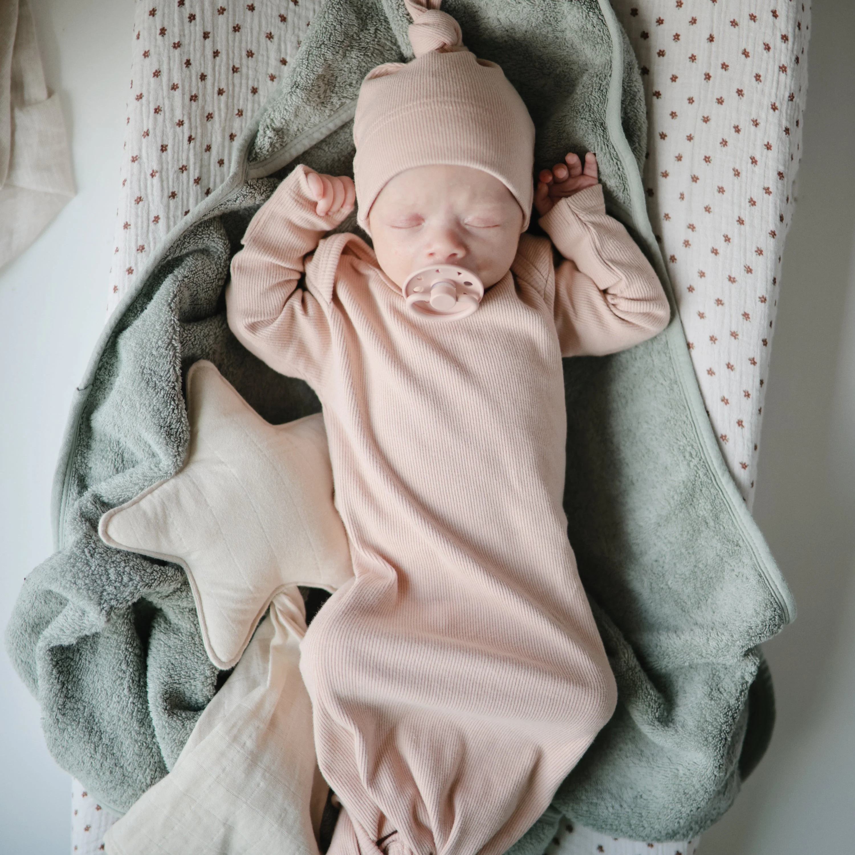 Mushie Star Lovey Blanket - Image 13