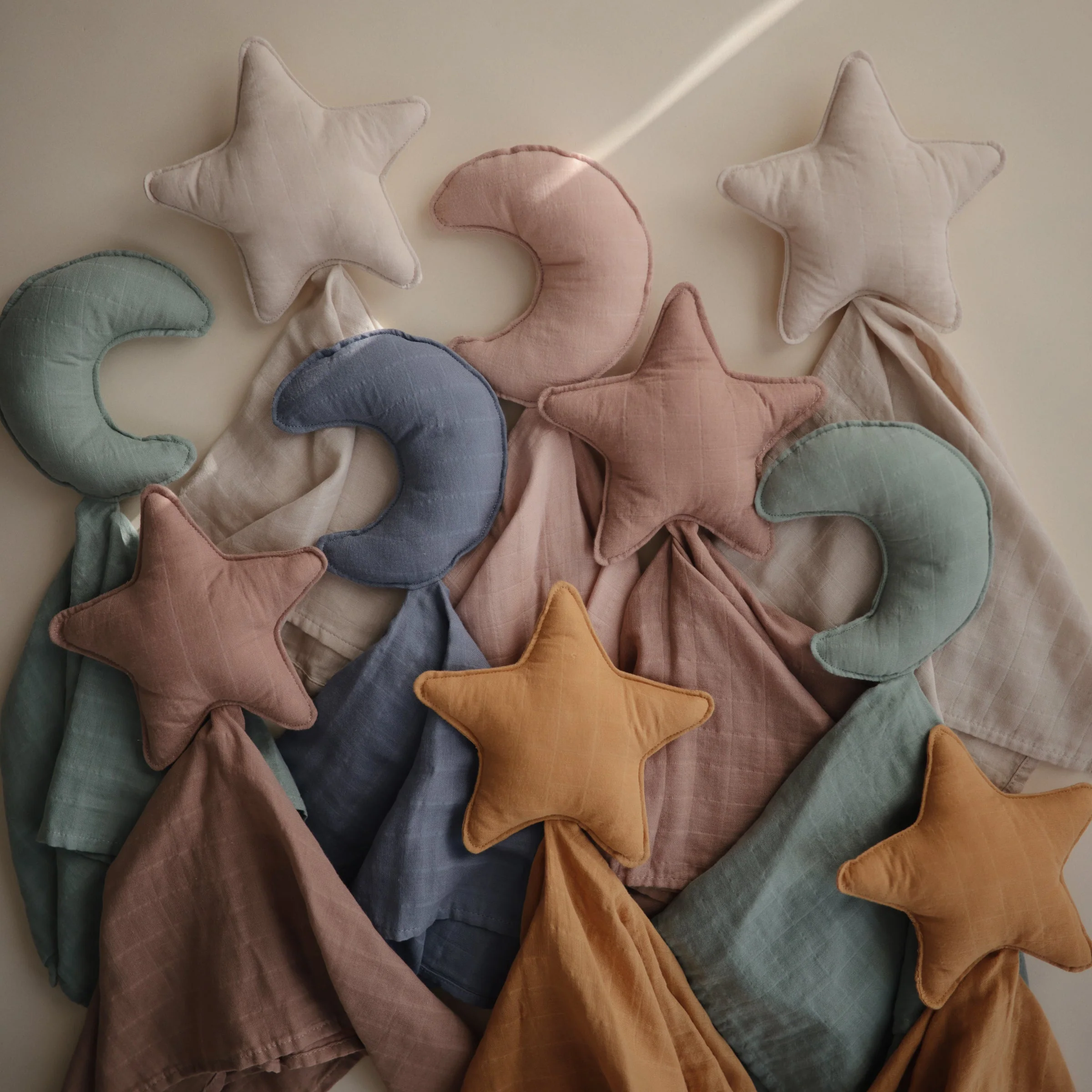 Mushie Star Lovey Blanket - Image 5