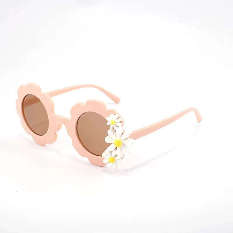 ozznekshoes  Retro Flower-Shaped Sunglasses for Kids | Daisy Bloom - Image 3