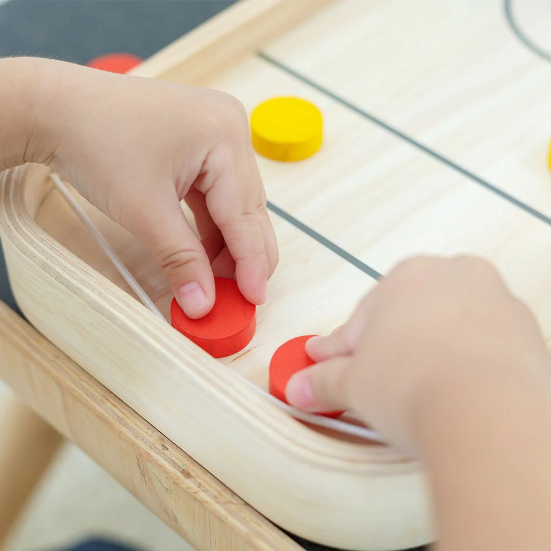 PlanToys 2-In-1 Shuffleboard Game - Image 6