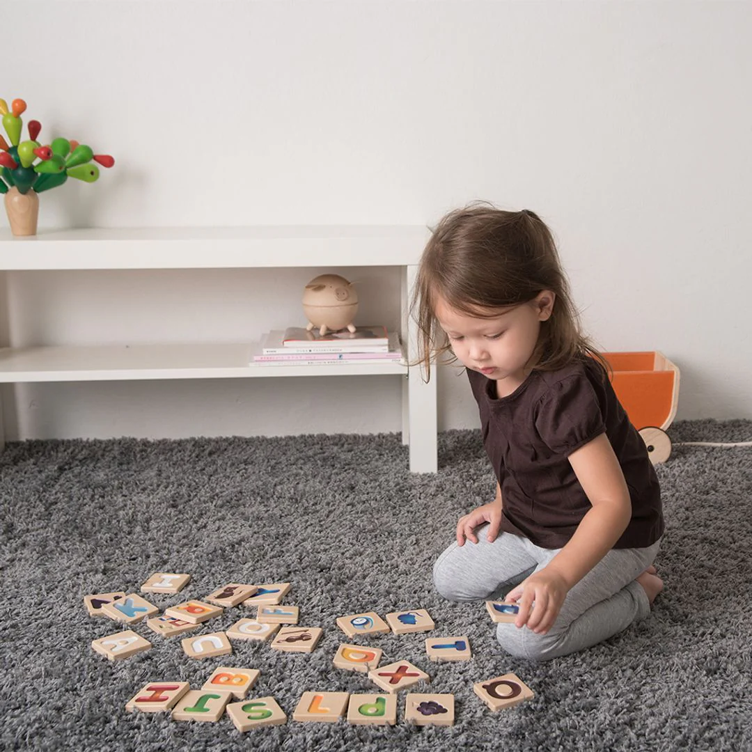 PlanToys Alphabet A-Z Gradient Tiles - Image 4
