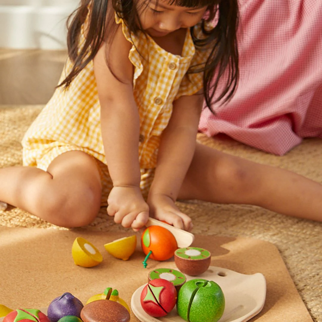 PlanToys Assorted Fruit Set - Image 2