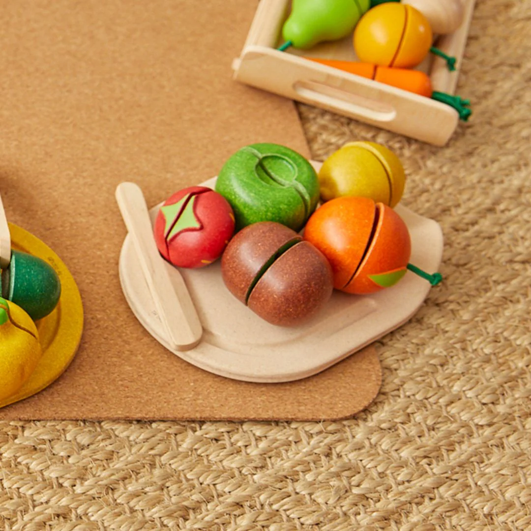 PlanToys Assorted Fruit Set - Image 3