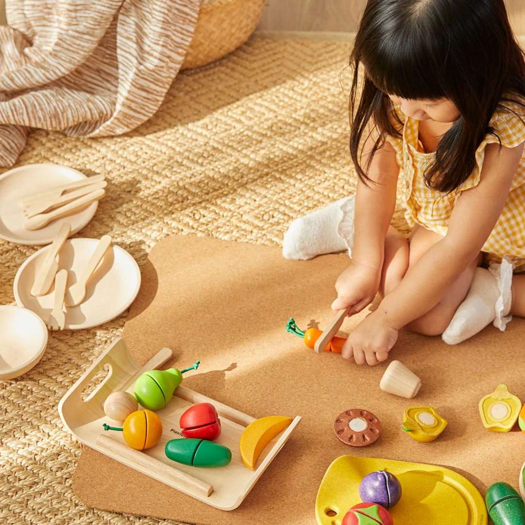 PlanToys Assorted Fruit & Vegetable - Image 4