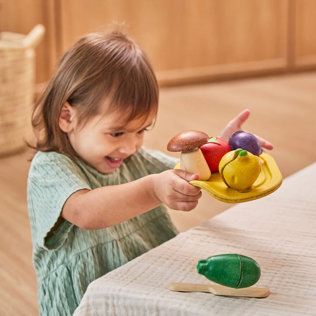 PlanToys Assorted Vegetables Set - Image 3
