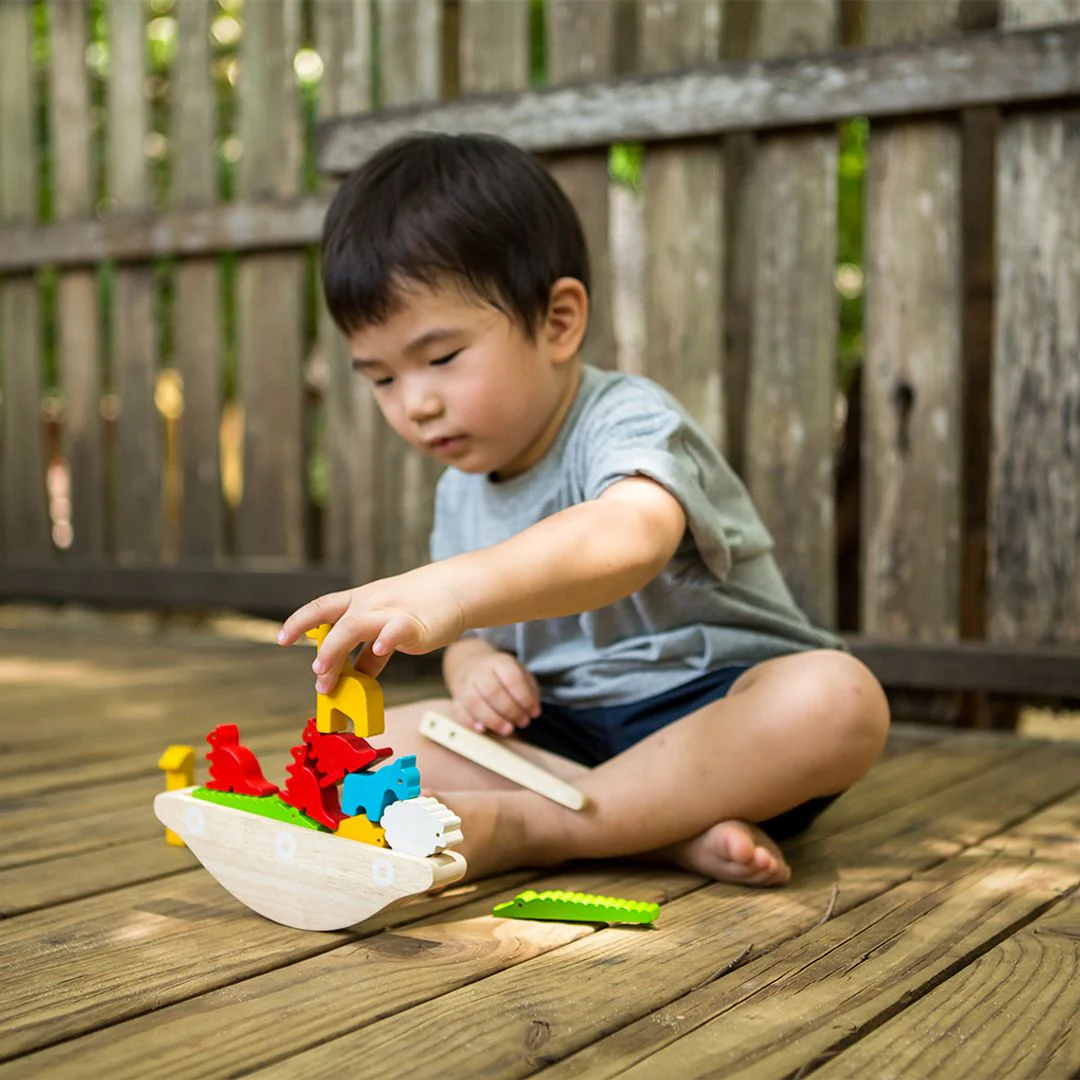 PlanToys Balancing Boat - Image 3