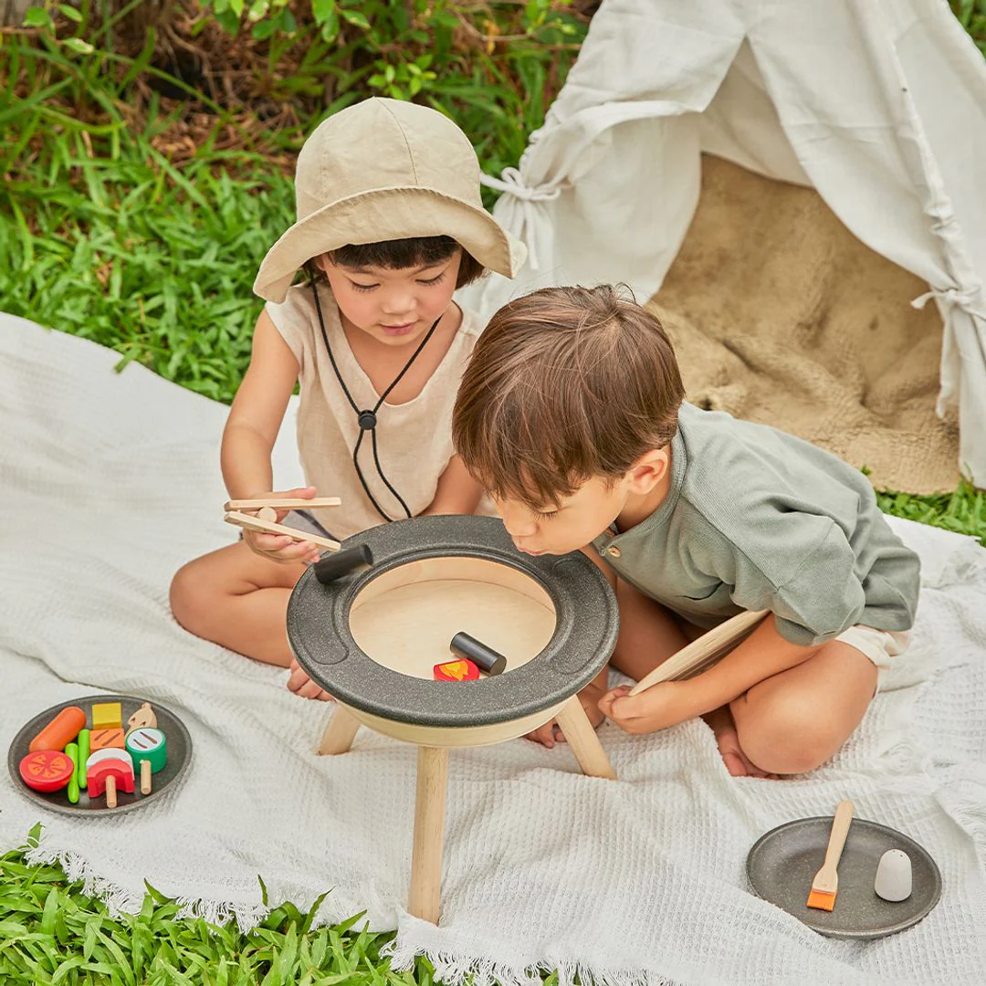 PlanToys BBQ Playset - Image 6