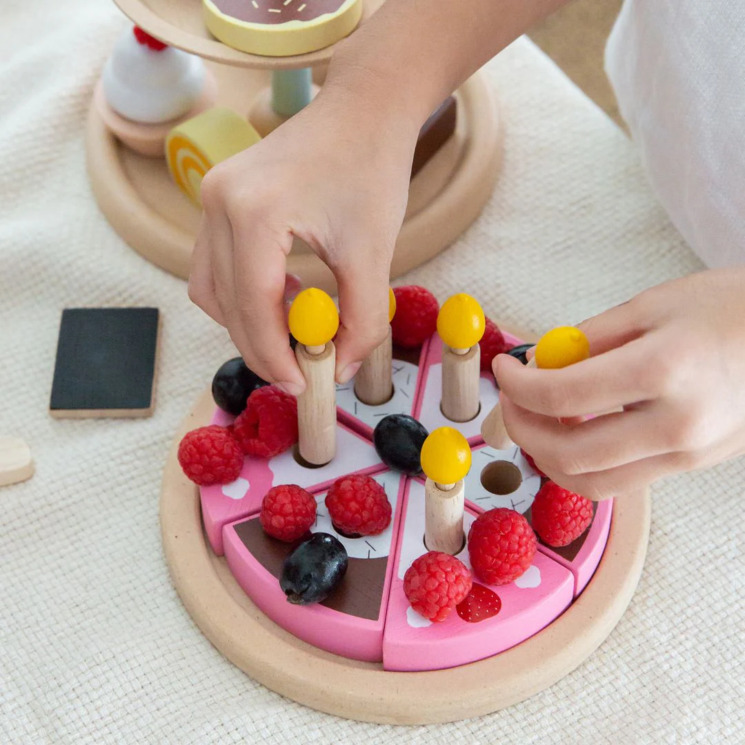 PlanToys Birthday Cake Set - Image 6