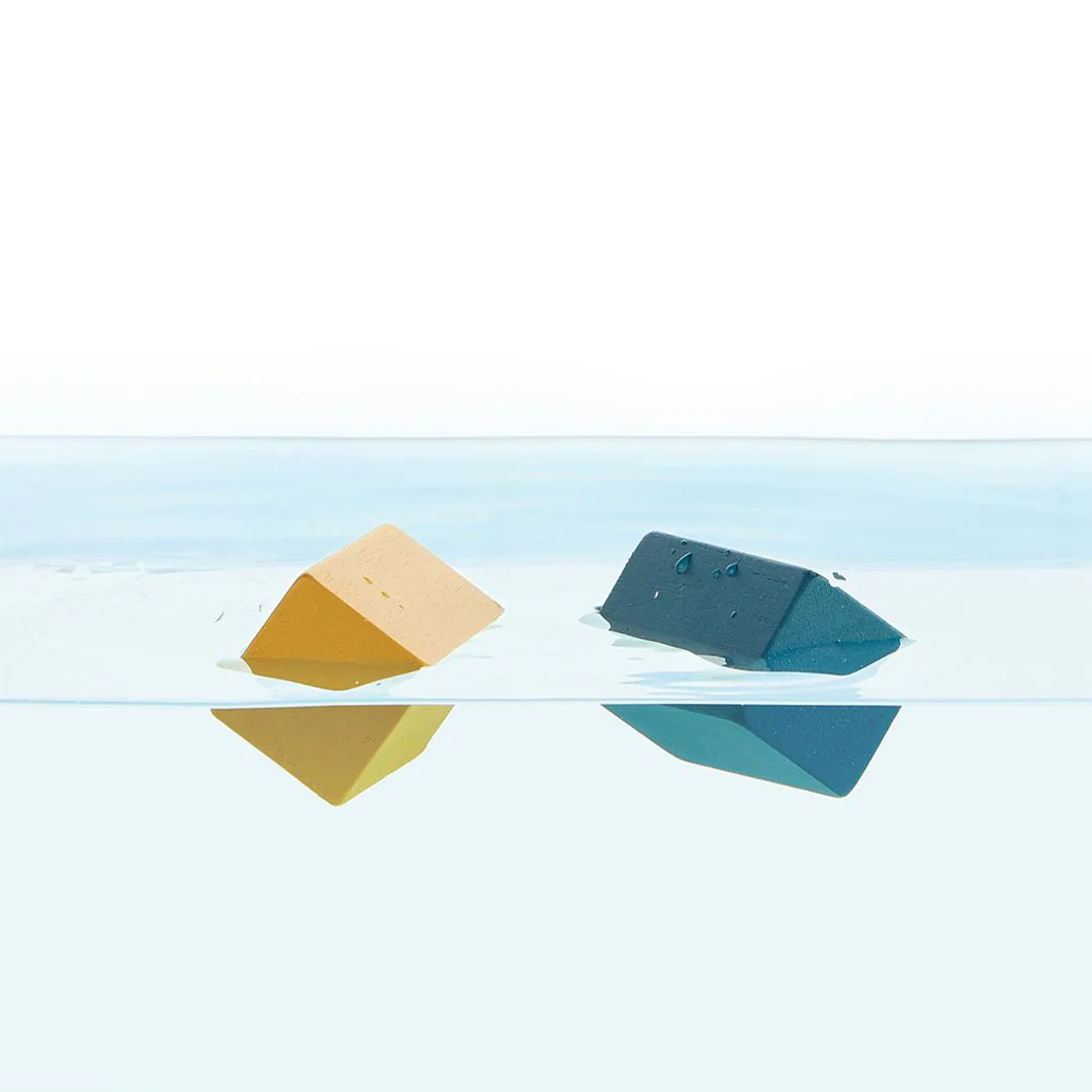 PlanToys Cargo Ship - Image 9