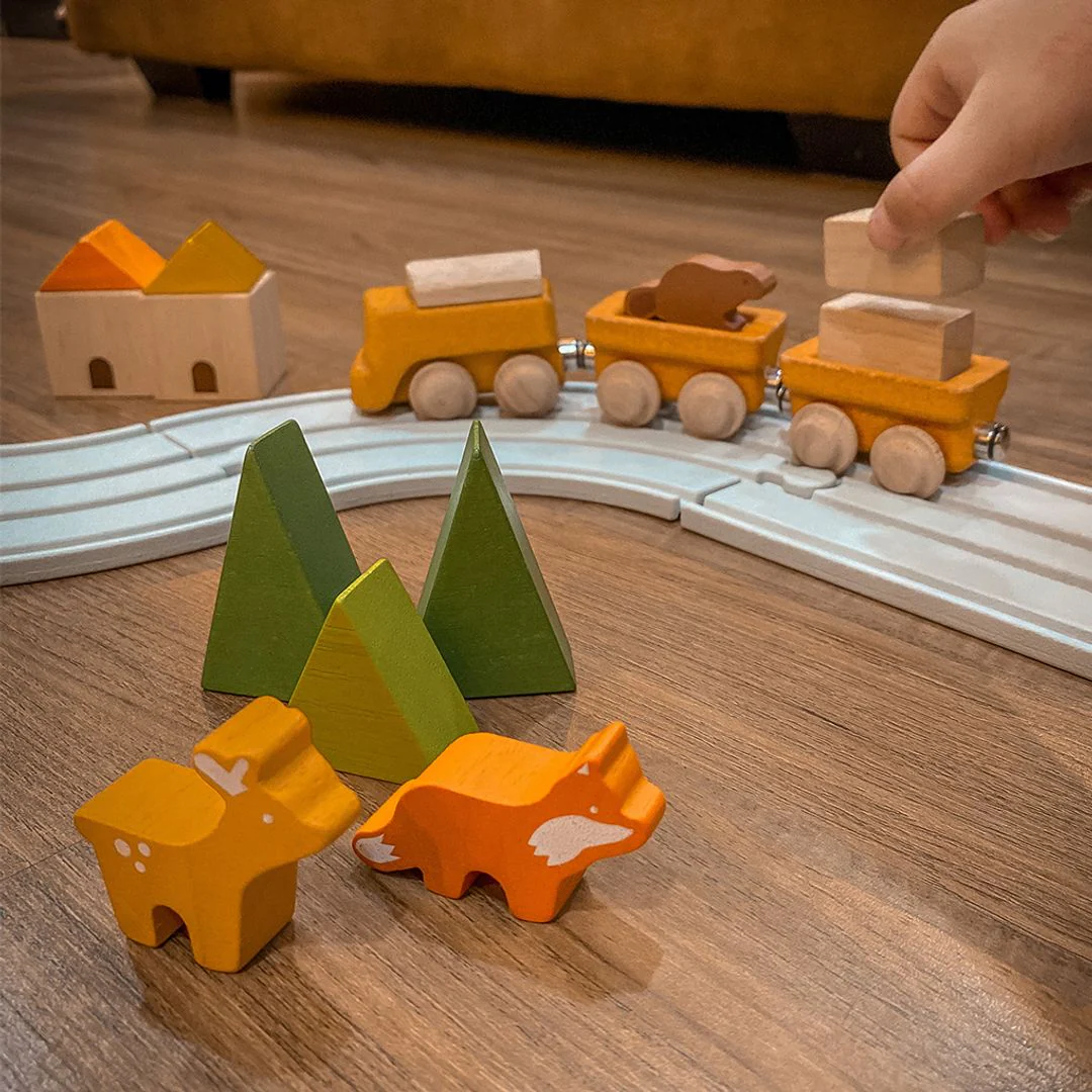 PlanToys Cargo Train - Image 4