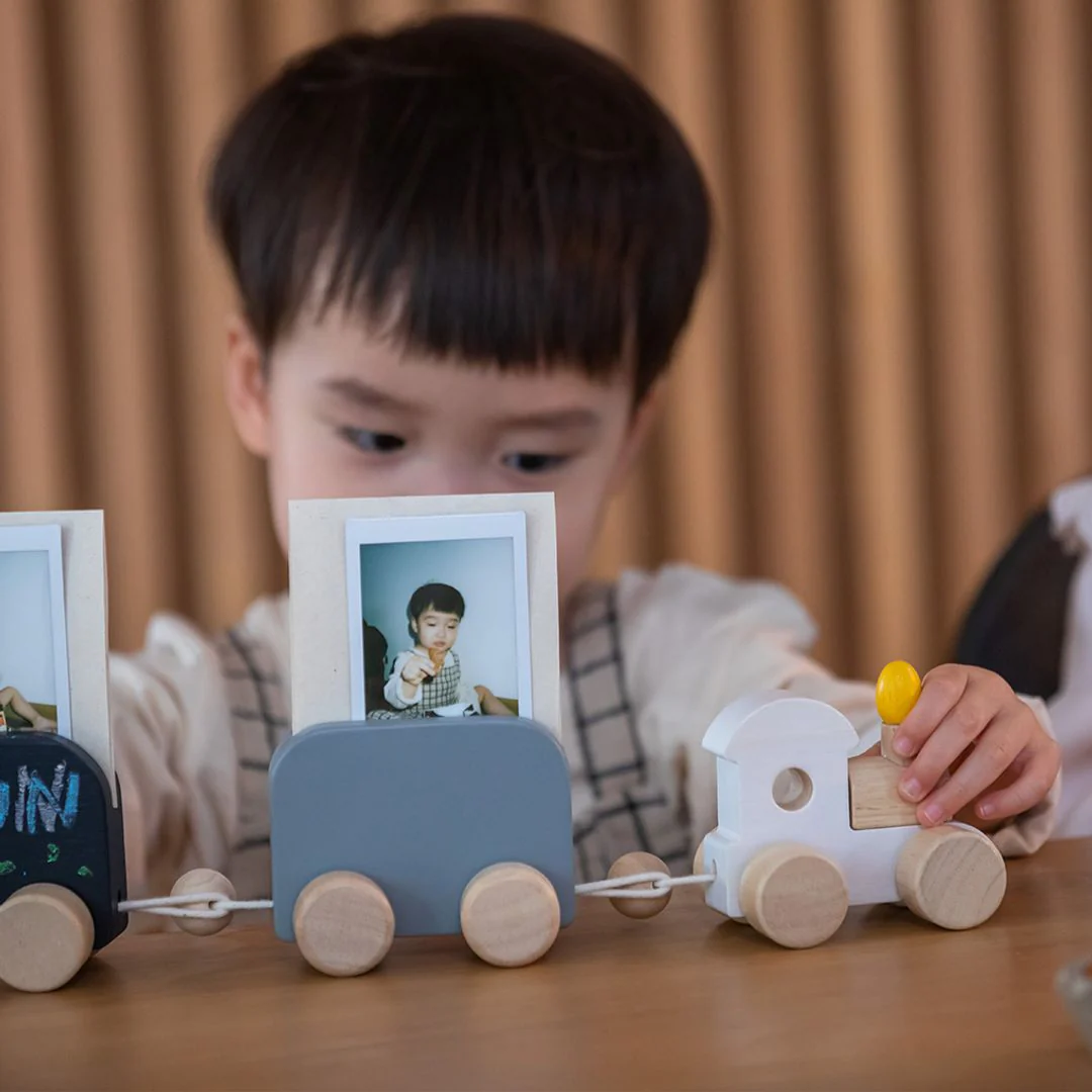 PlanToys Celebration Train - Image 4