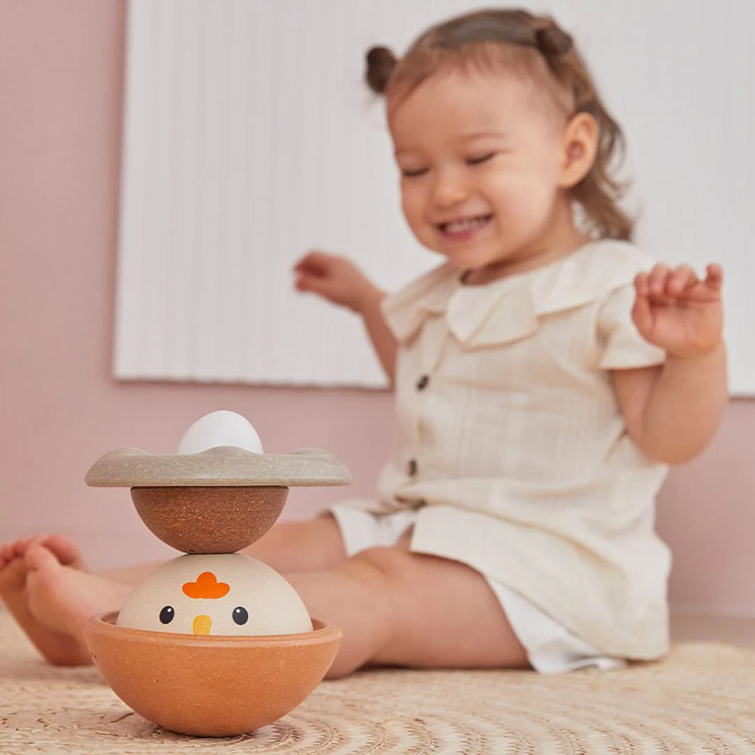 PlanToys Chicken Nesting - Modern Rustic - Image 3