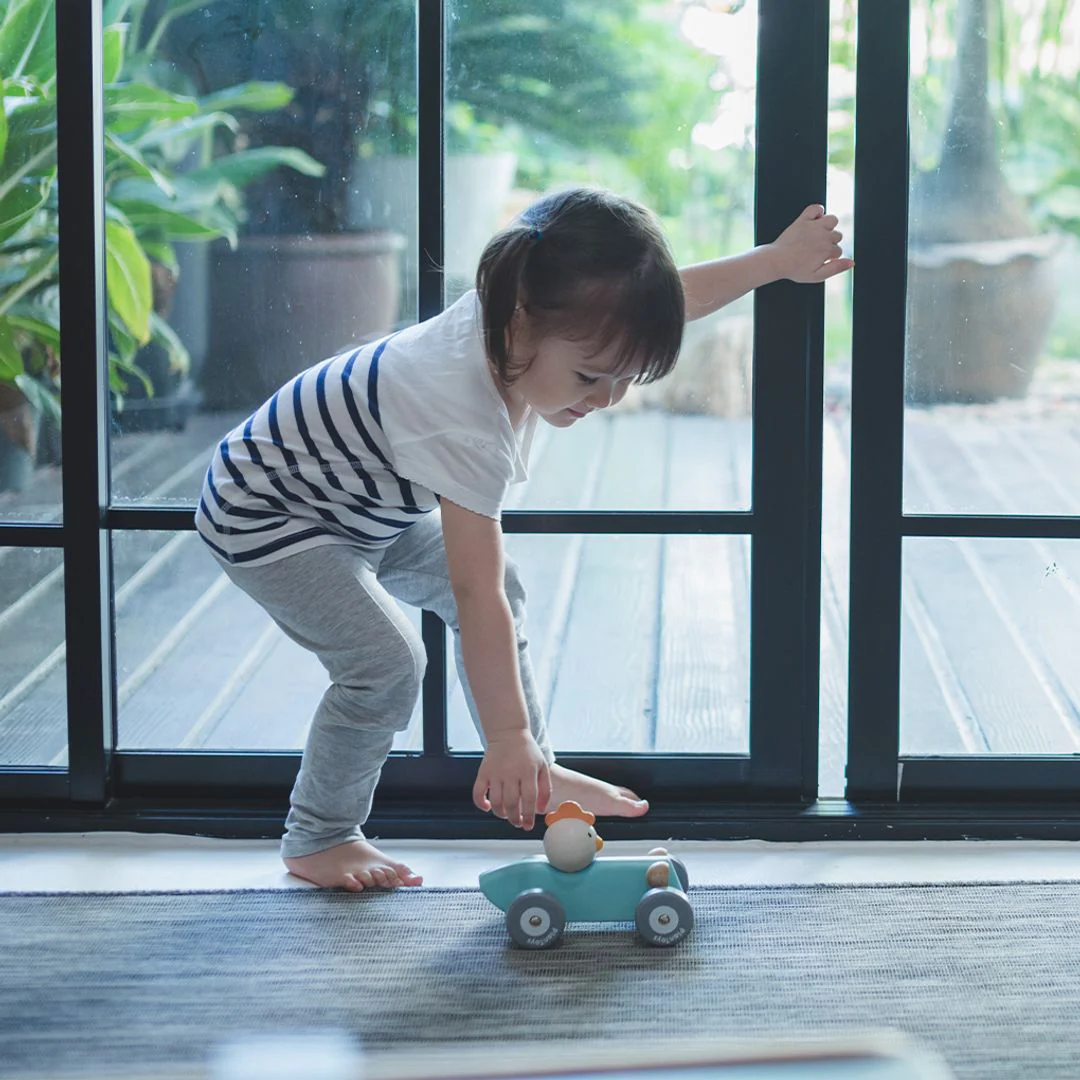 PlanToys Chicken Racing Car - Image 5