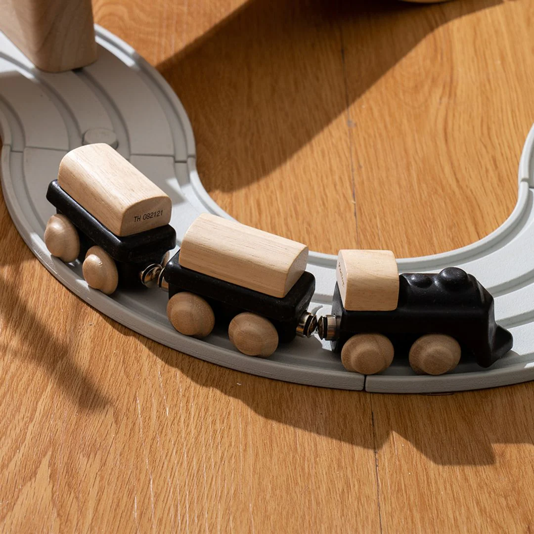 PlanToys Classic Train - Image 4