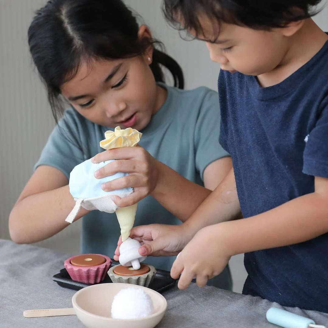 PlanToys Cupcake Set - Image 3