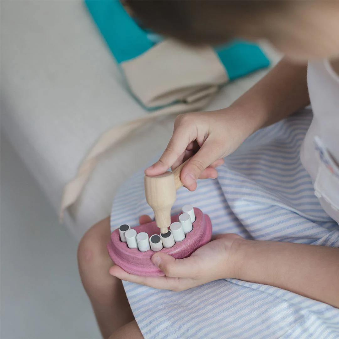 PlanToys Dentist Set - Image 2