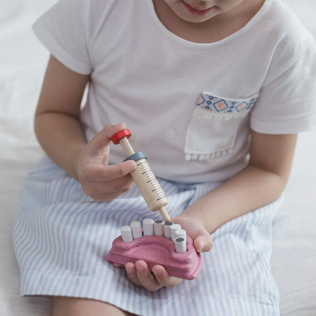 PlanToys Dentist Set - Image 3